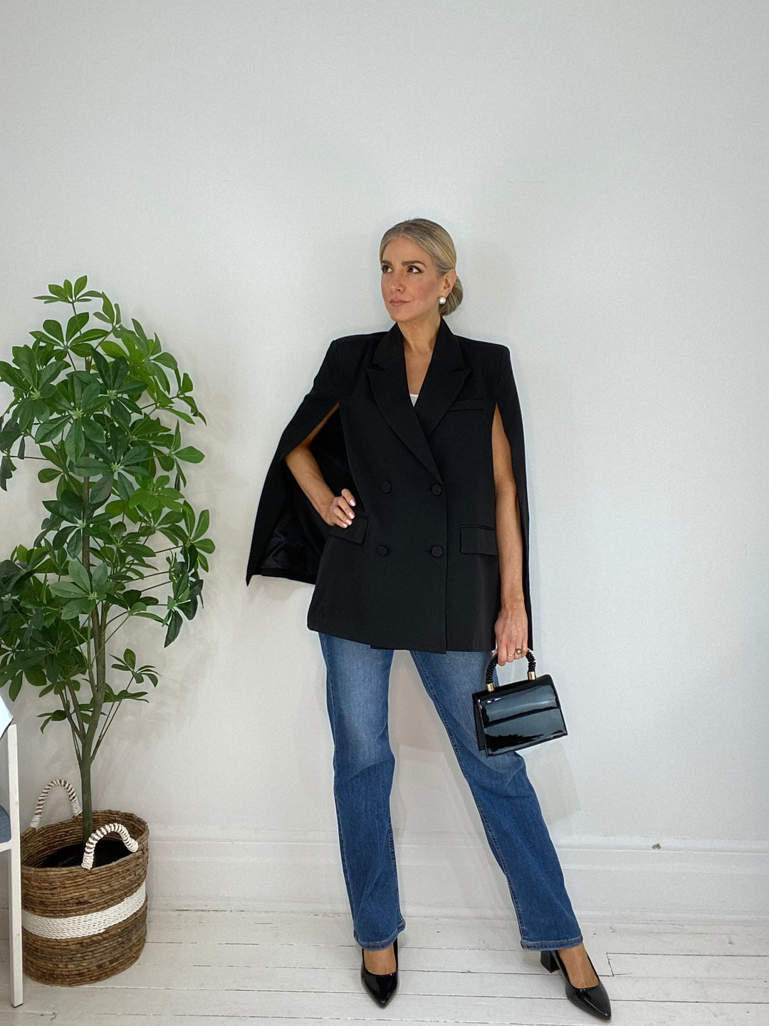 8230150 CAPE BLAZER