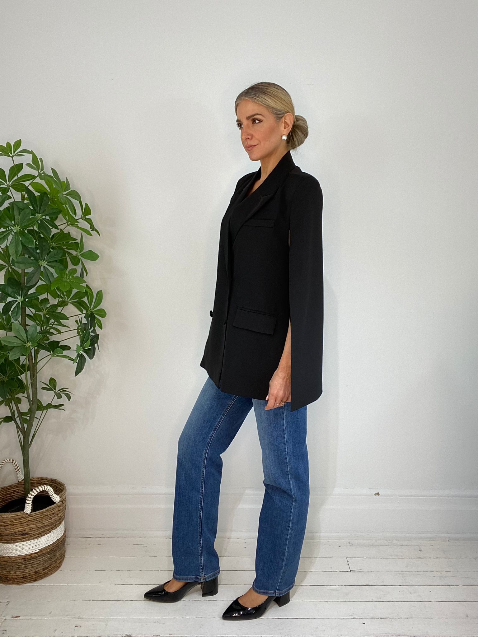 8230150 CAPE BLAZER