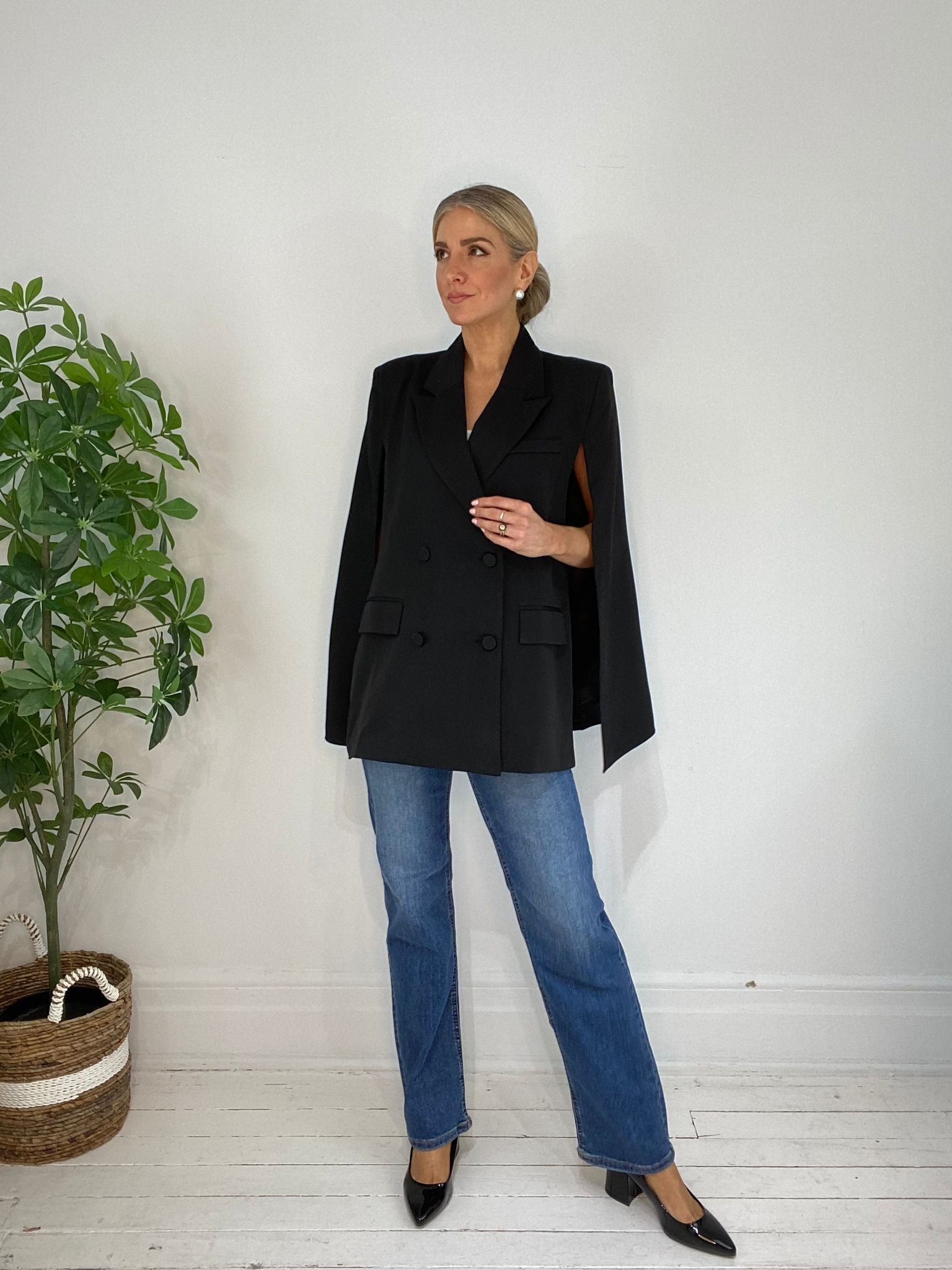8230150 CAPE BLAZER