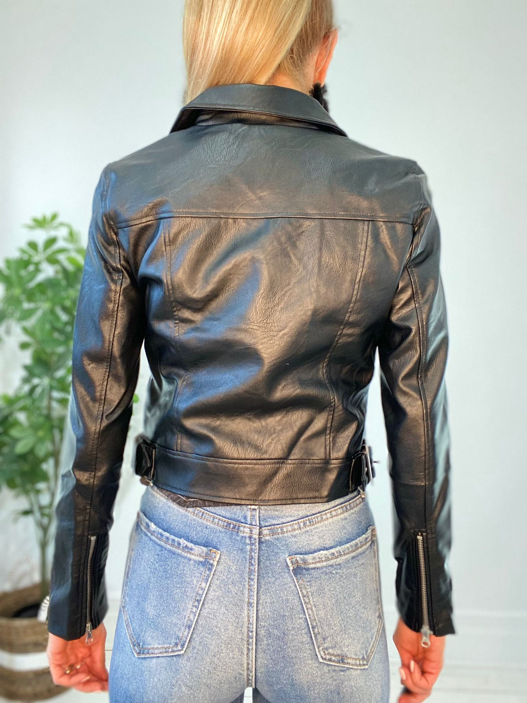 8230100 JACKET