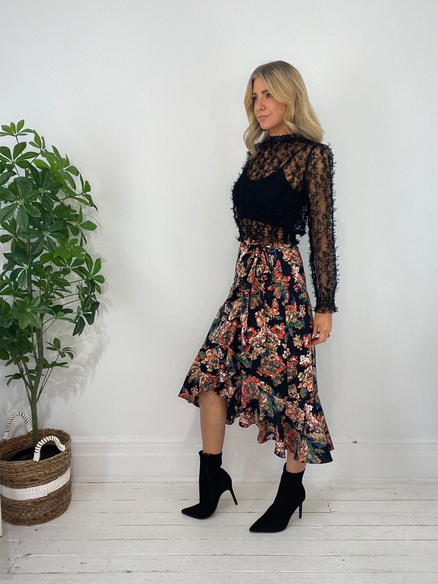 8230167 SKIRT