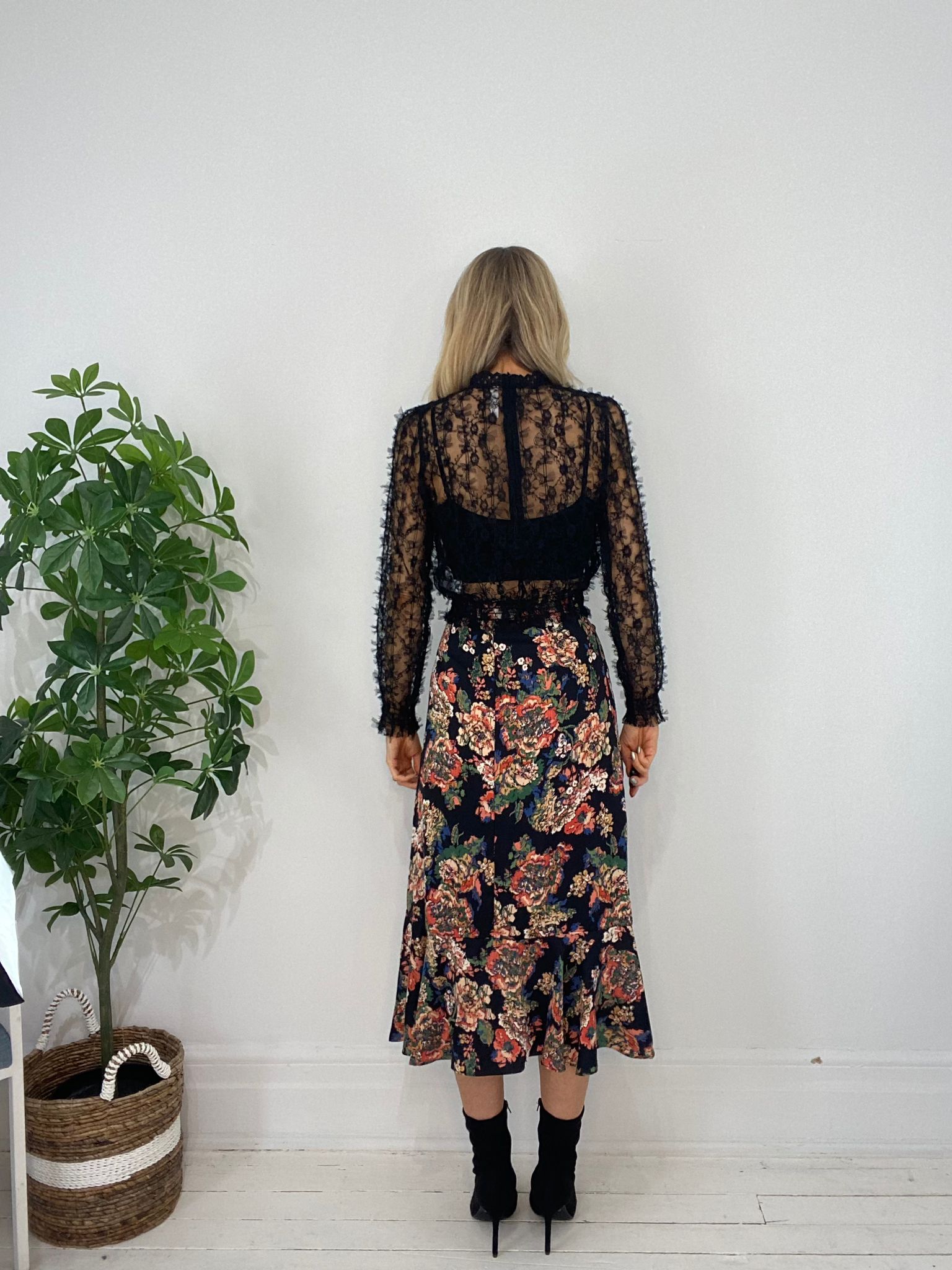 8230167 SKIRT