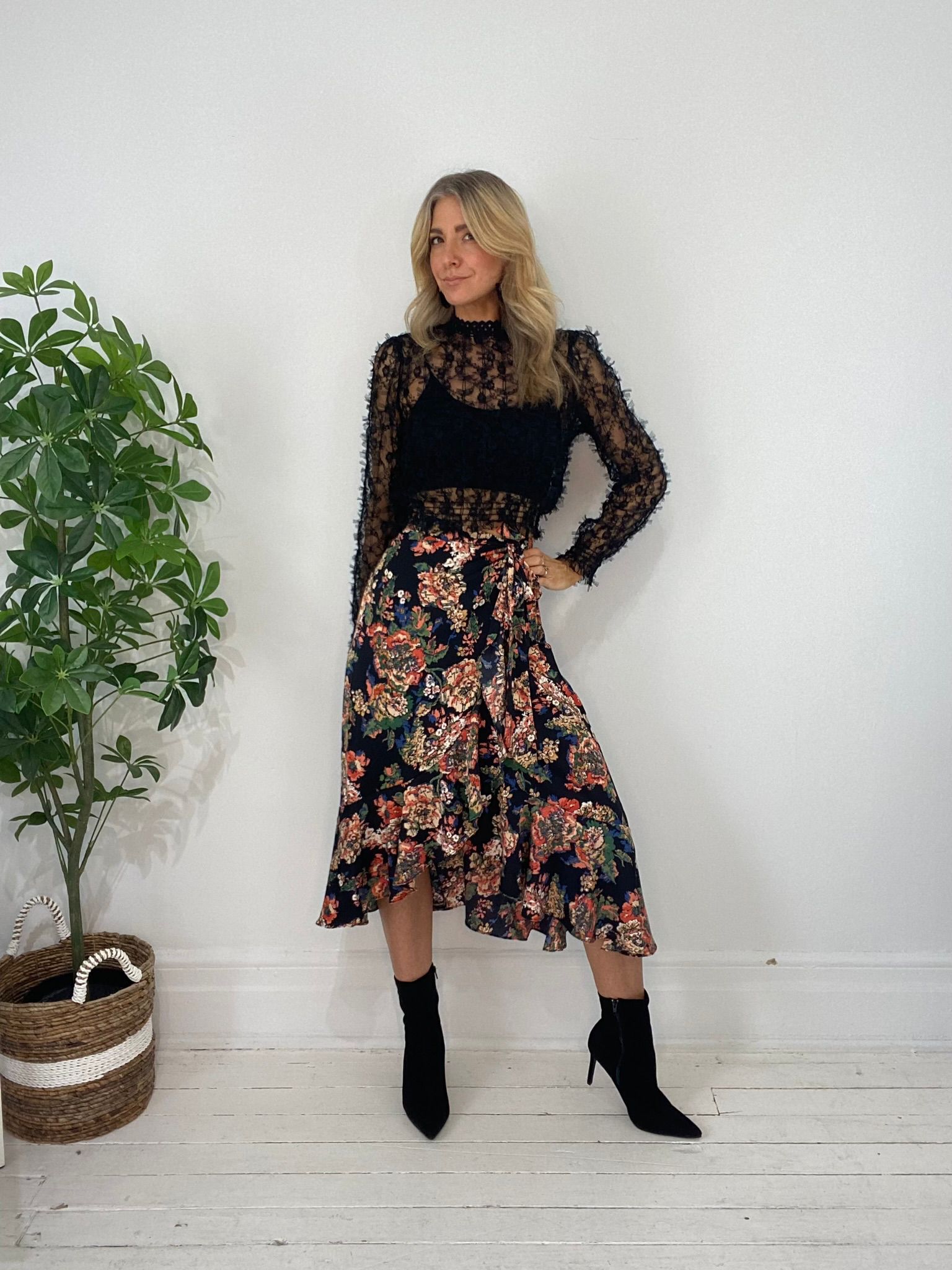 8230167 SKIRT