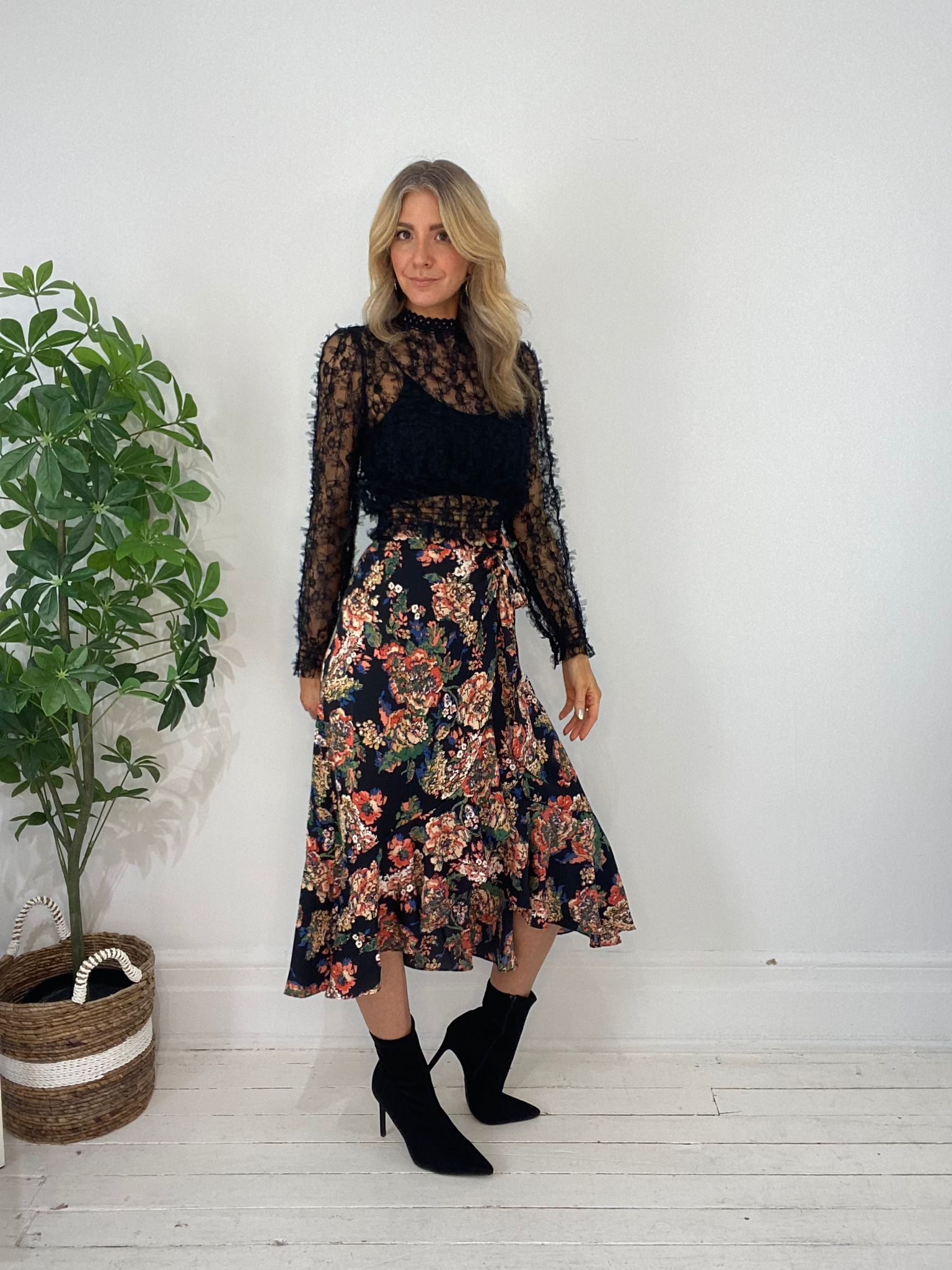 8230167 SKIRT