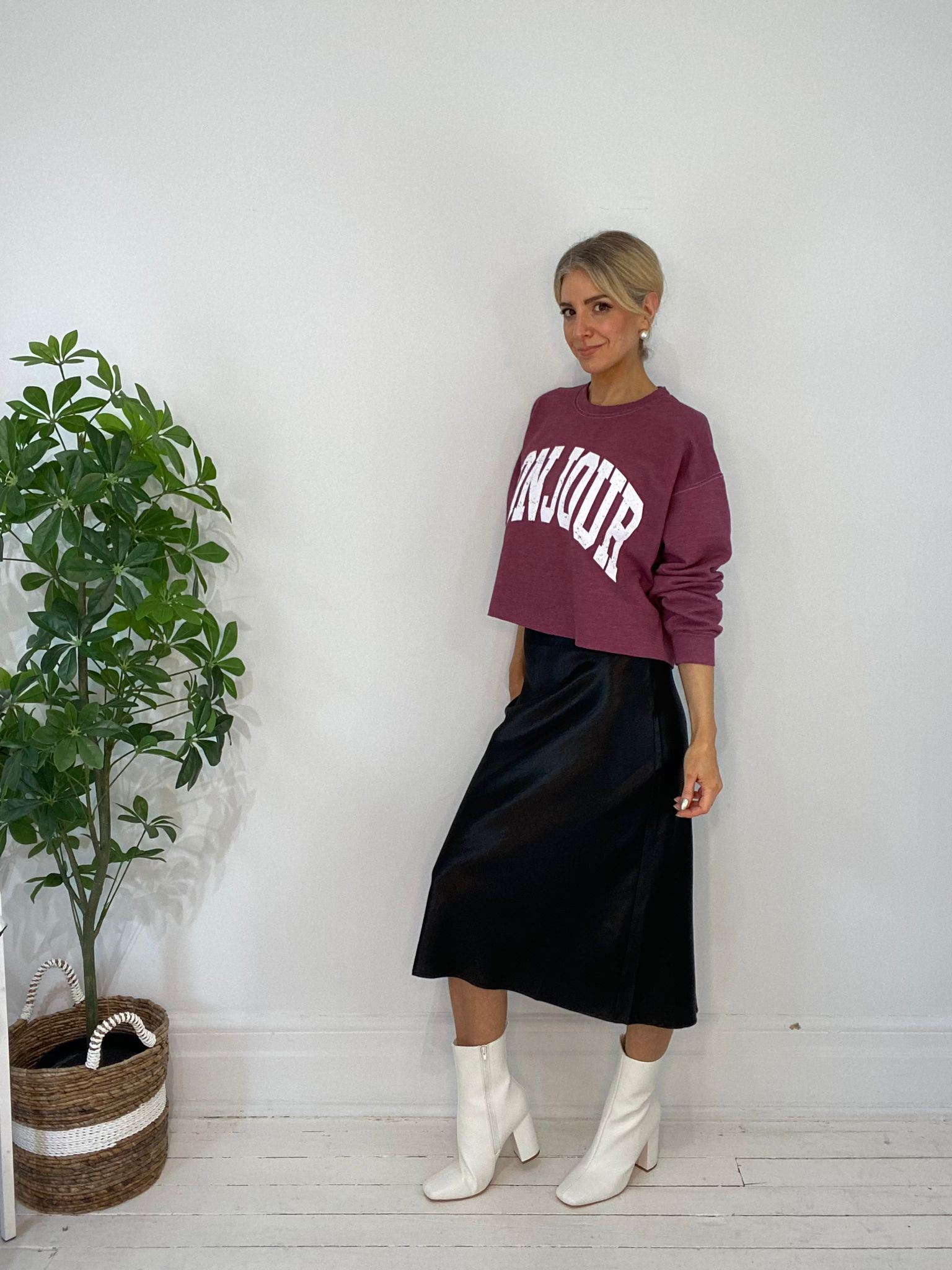 8230237 SWEATER