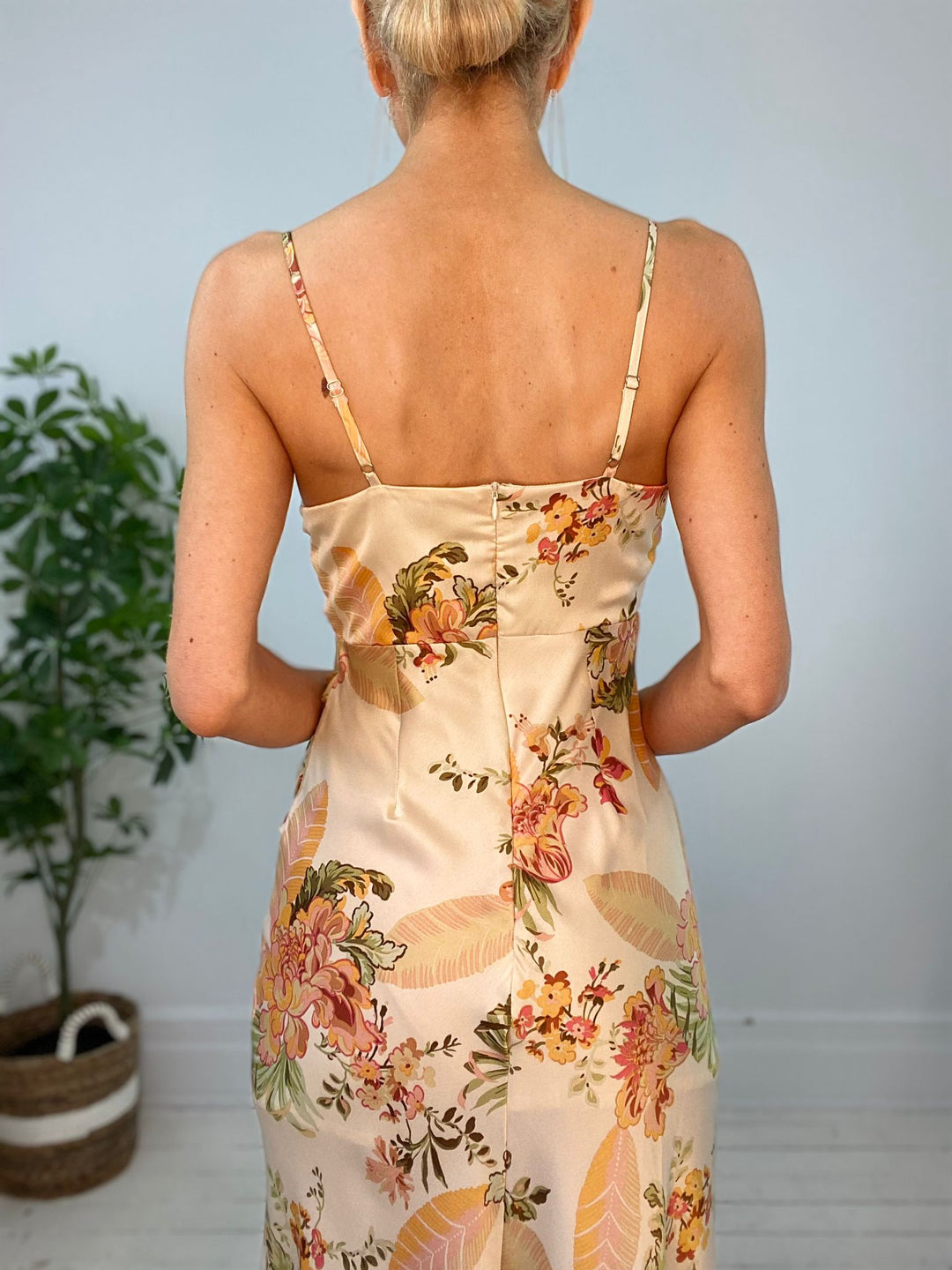 8230051 DRESS