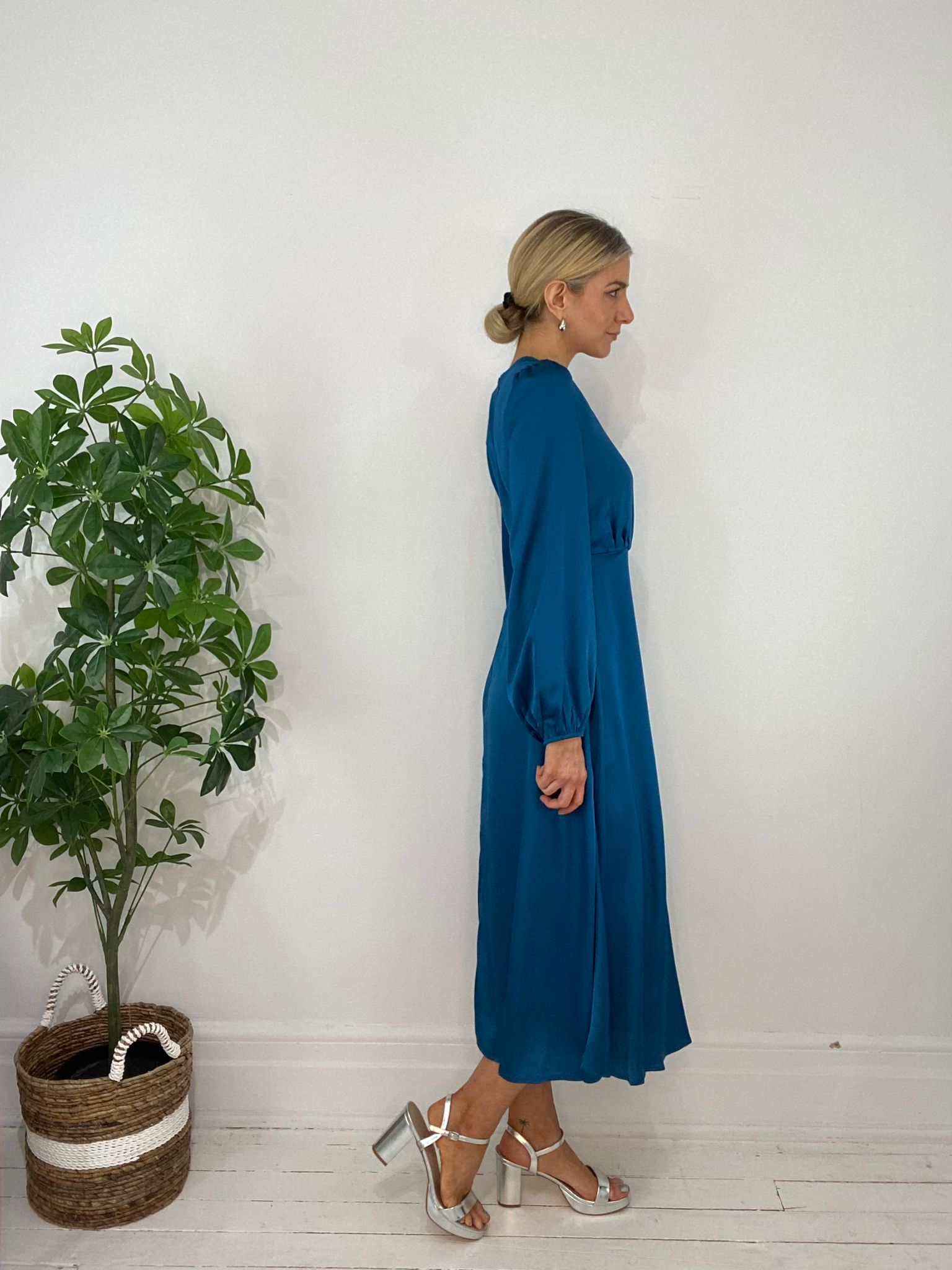 8230206 DRESS