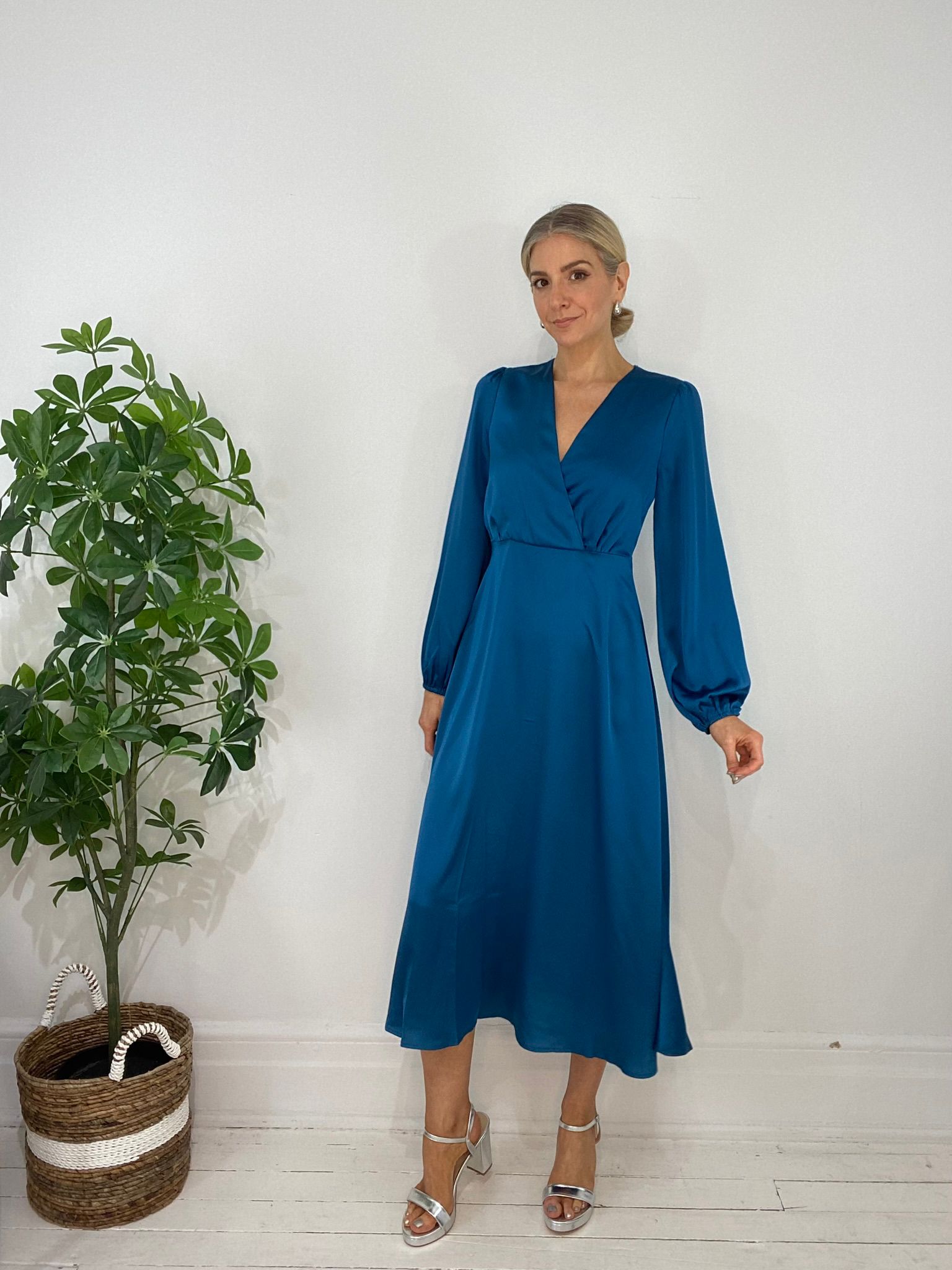 8230206 DRESS