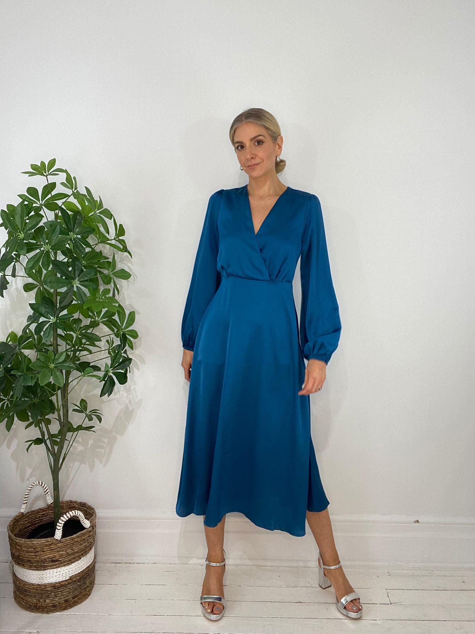 8230206 DRESS