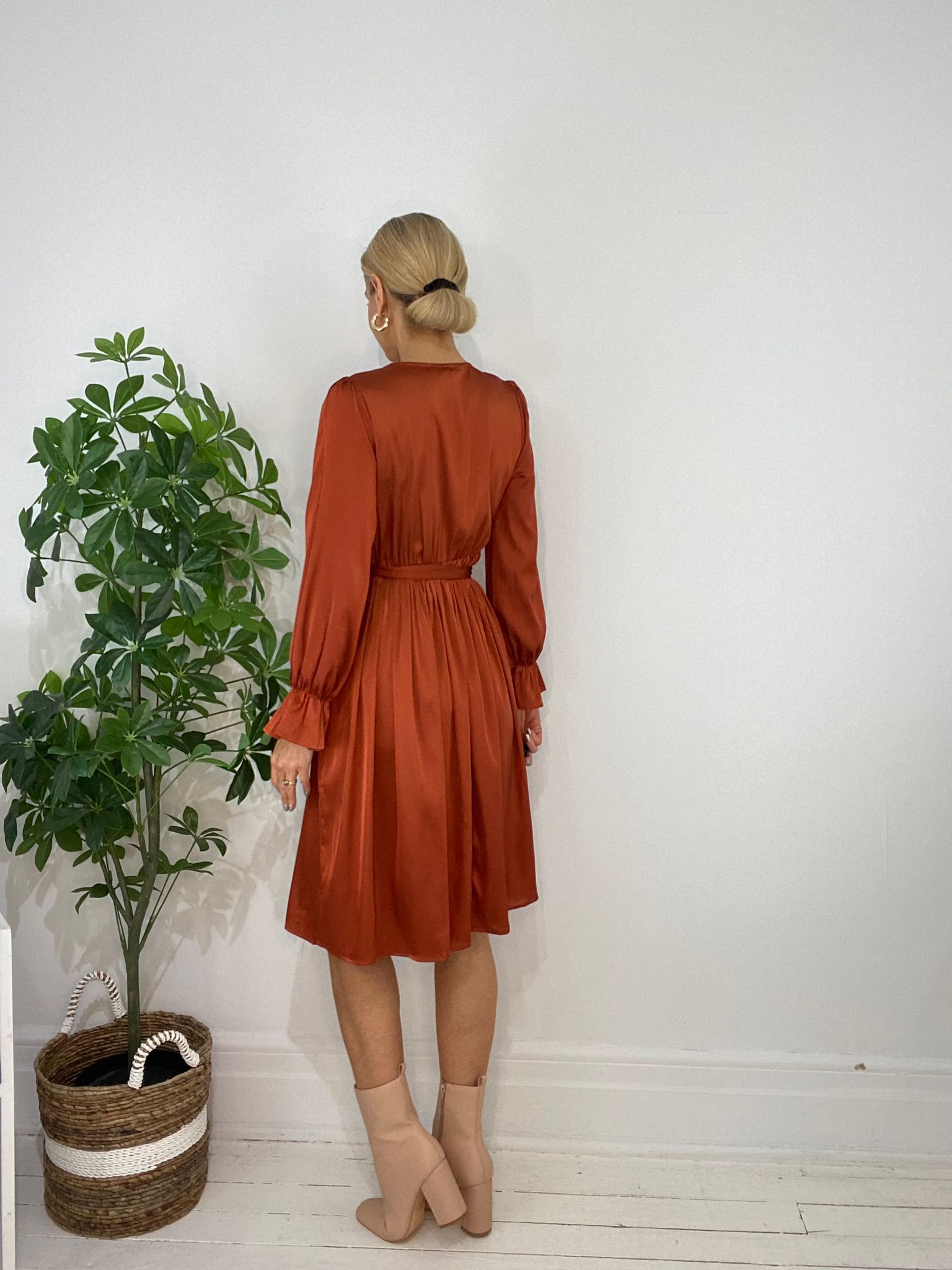 8230205 DRESS