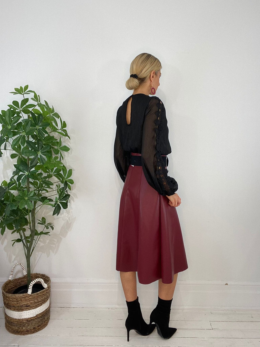 9220308 SKIRT