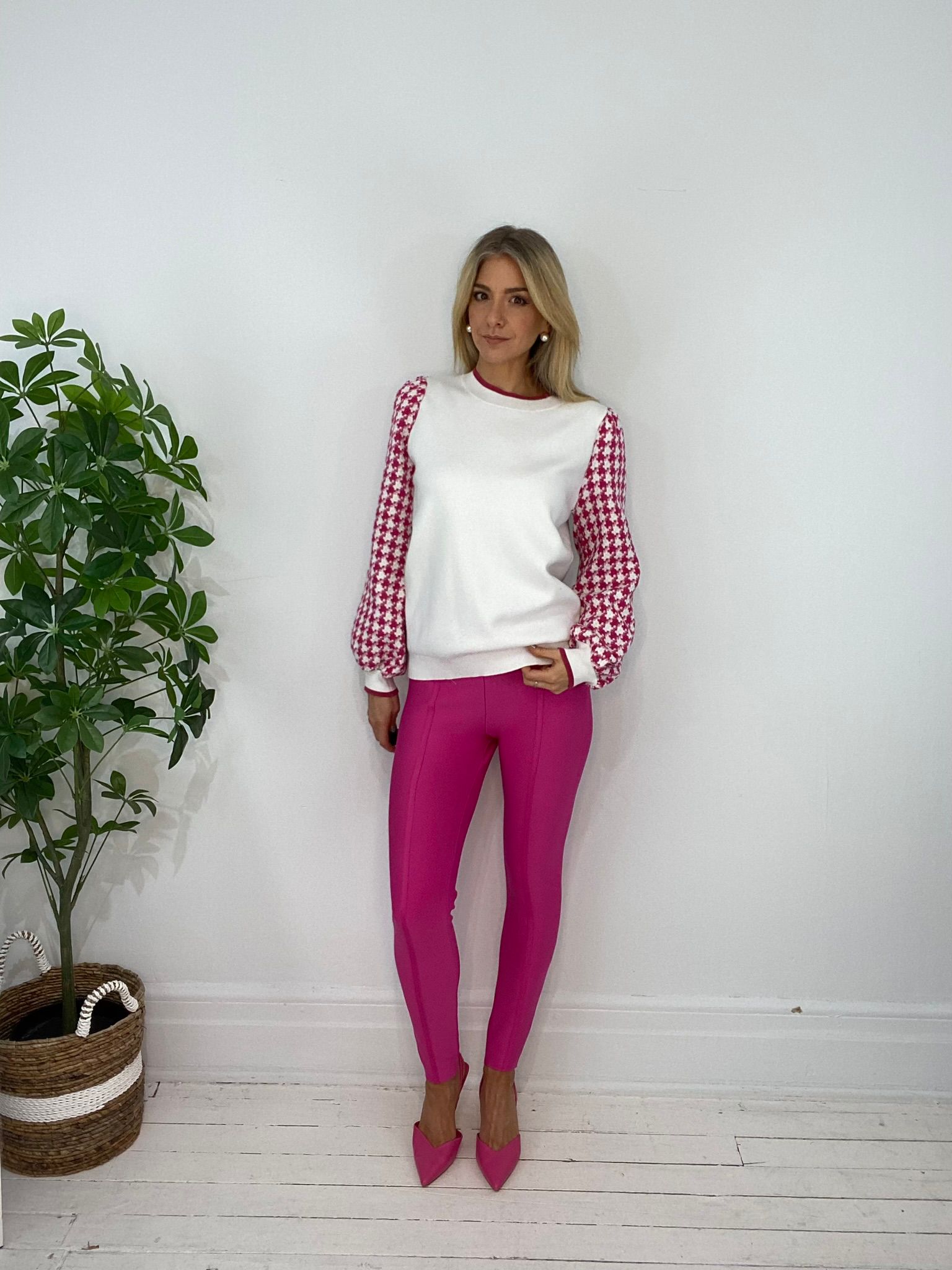 9220322 SWEATER