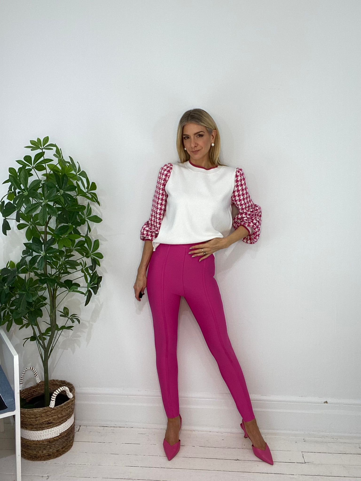 9220322 SWEATER