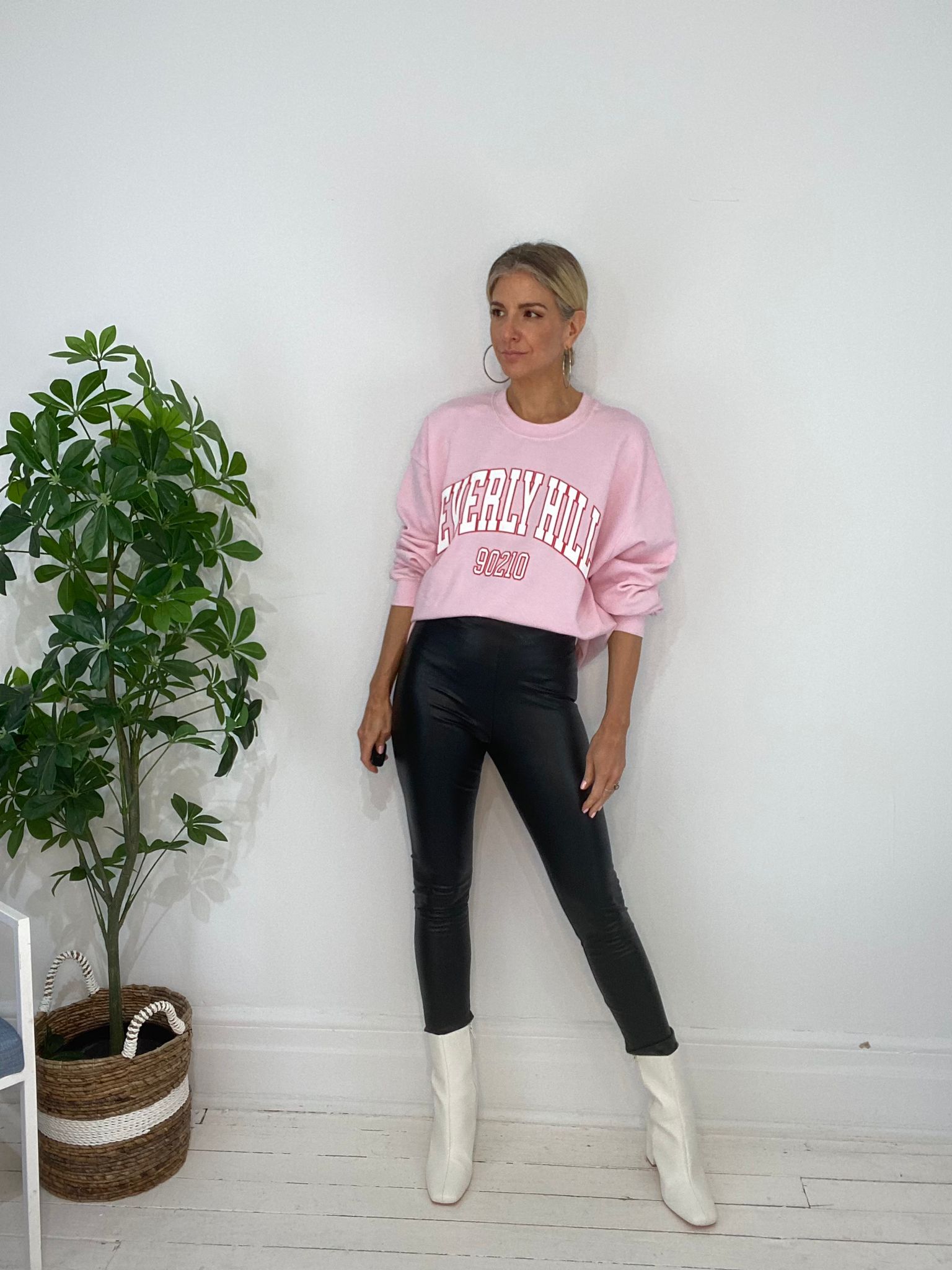 8230239 SWEATER