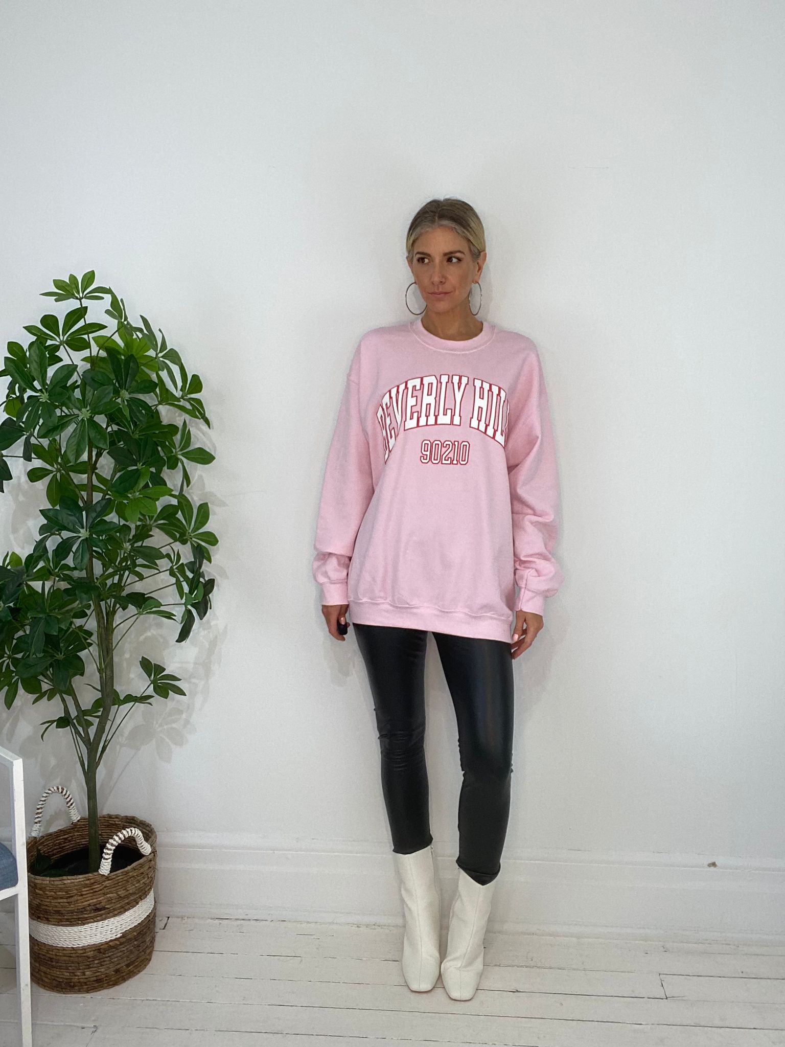 8230239 SWEATER