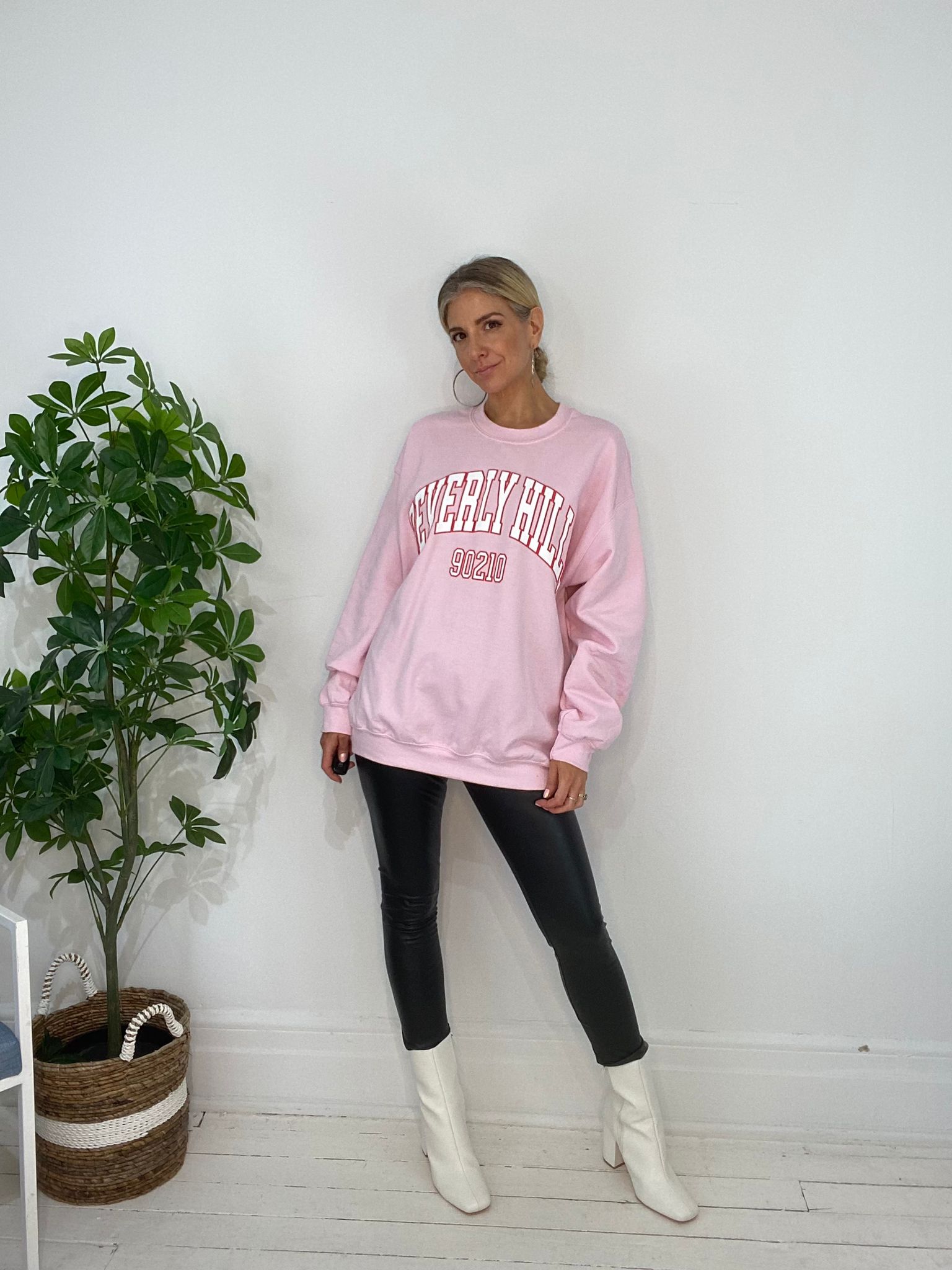 8230239 SWEATER