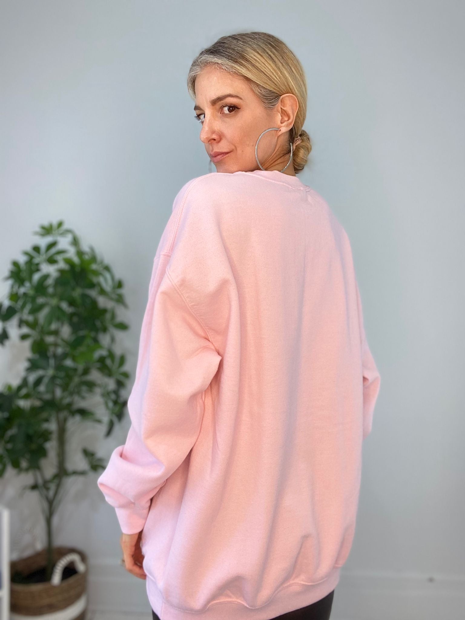 8230239 SWEATER