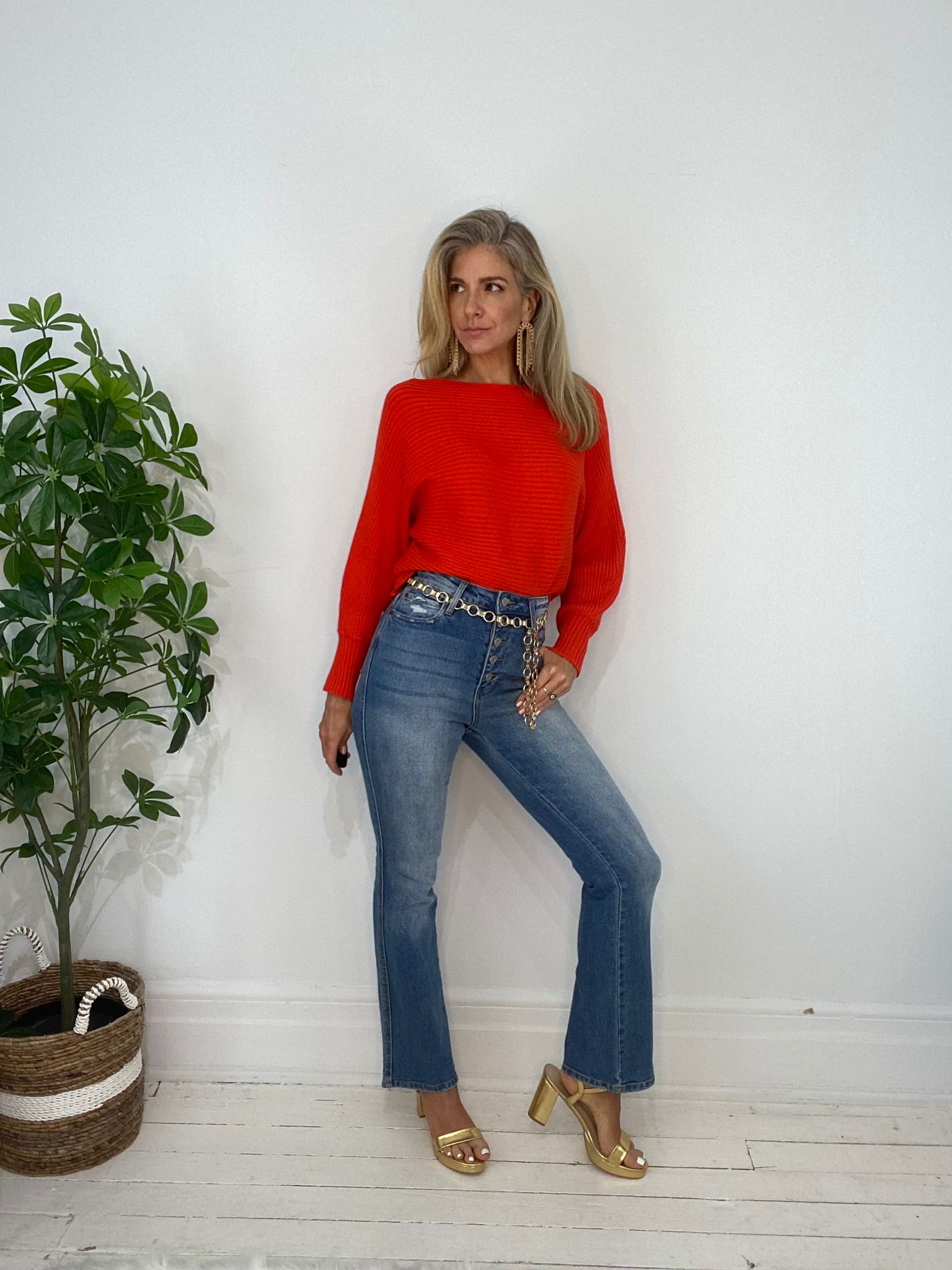 8230131 SWEATER