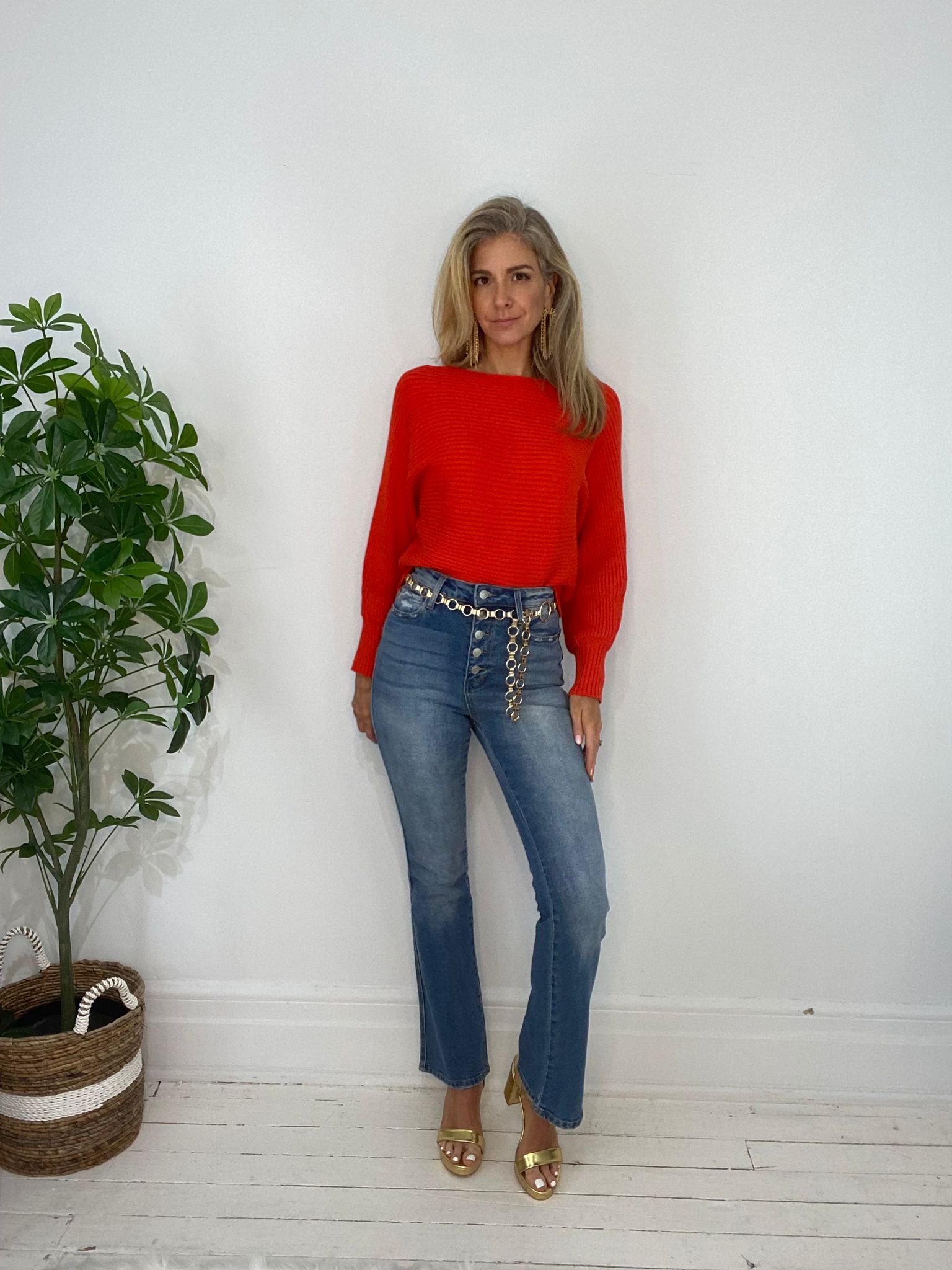 8230131 SWEATER
