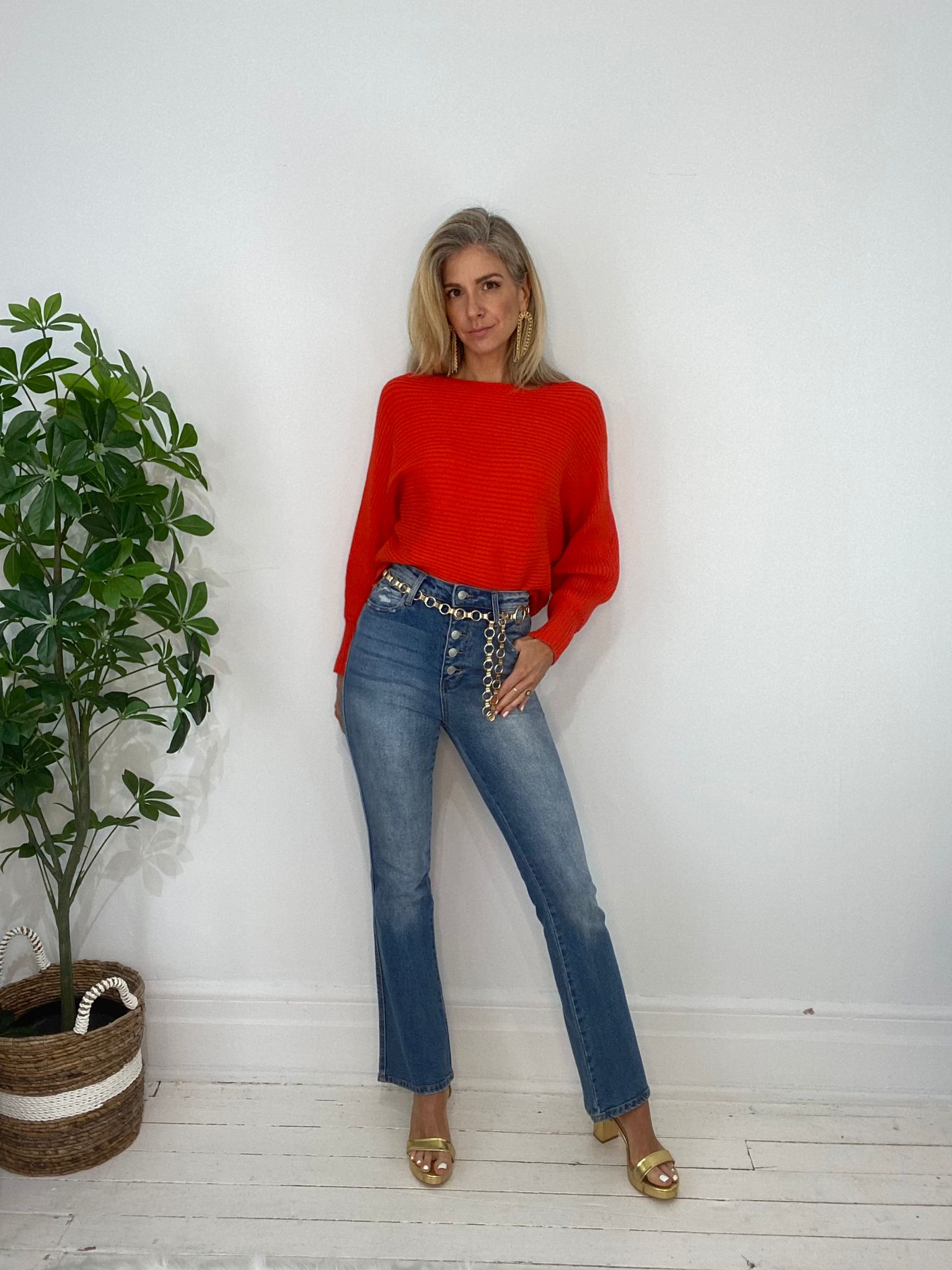 8230131 SWEATER