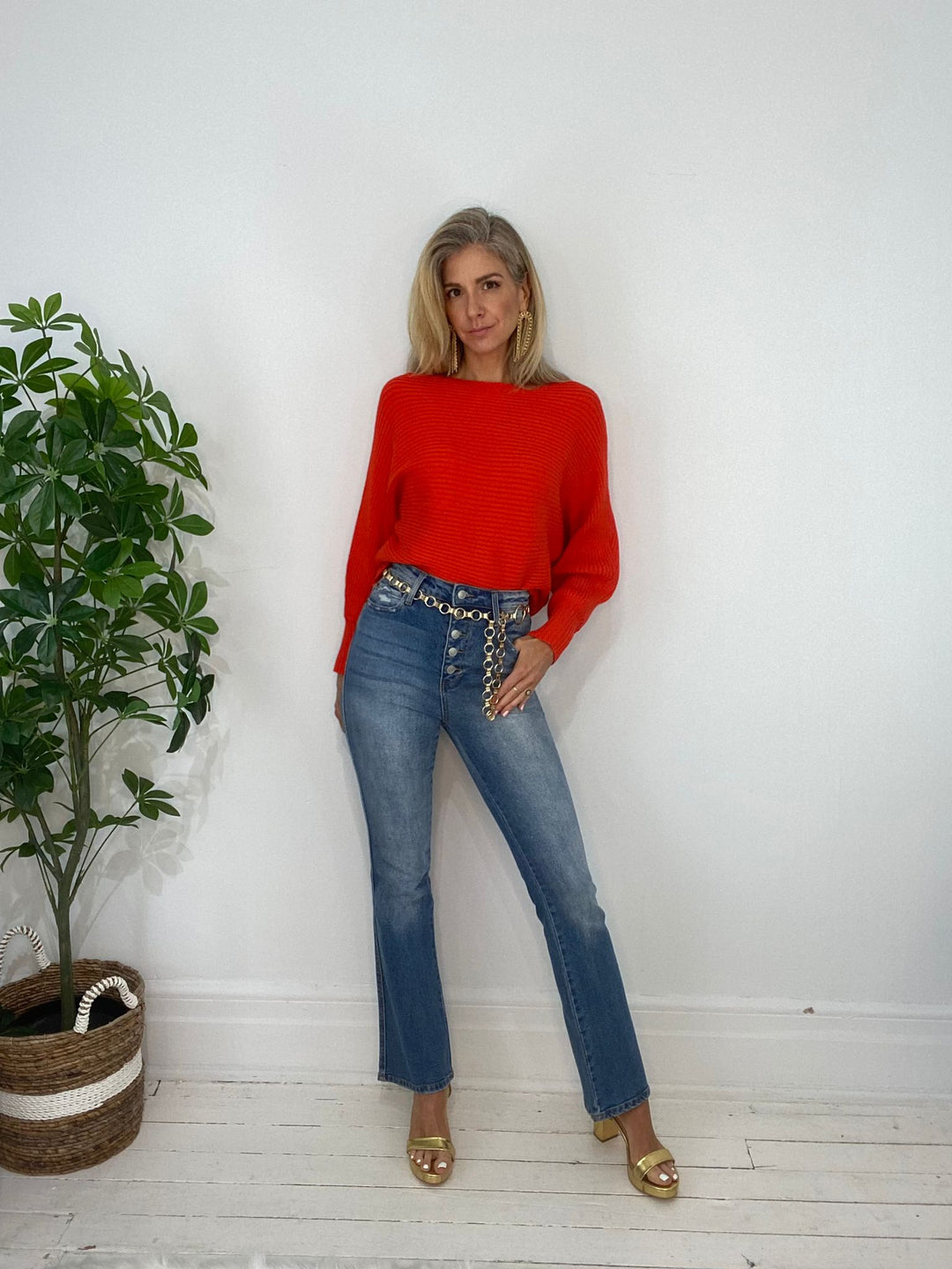 8230131 SWEATER