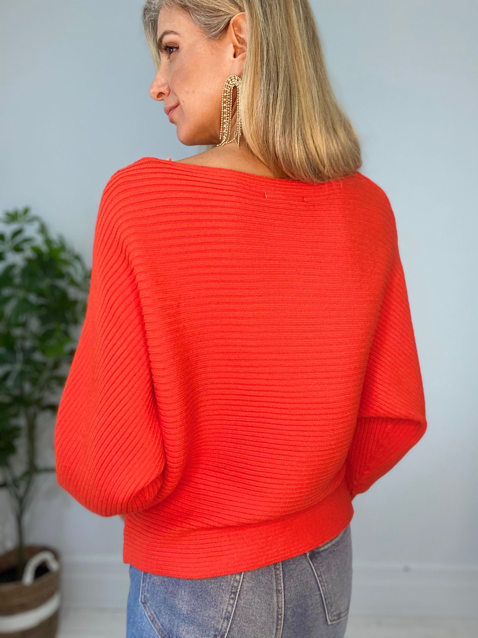 8230131 SWEATER