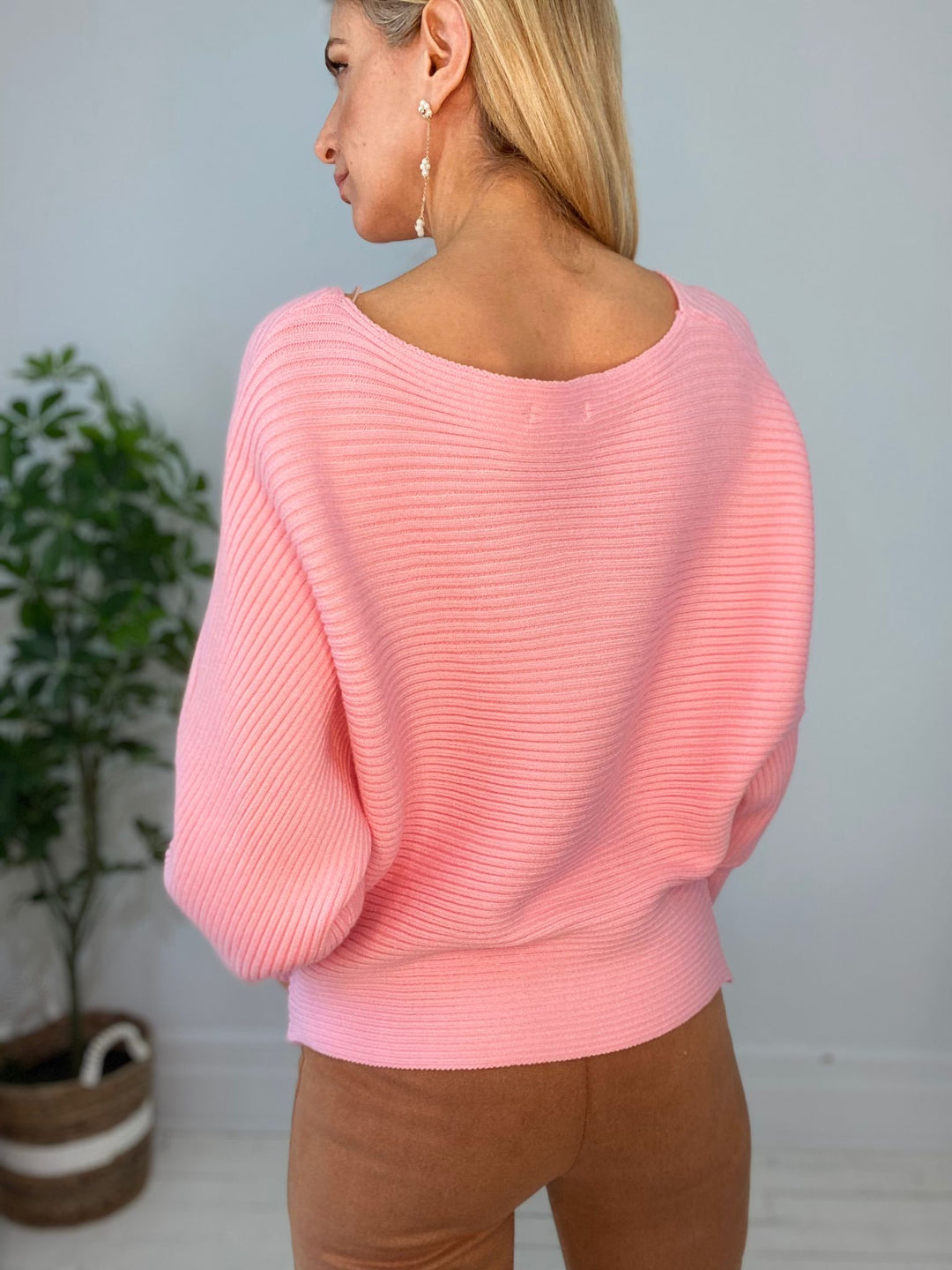 8230132 SWEATER