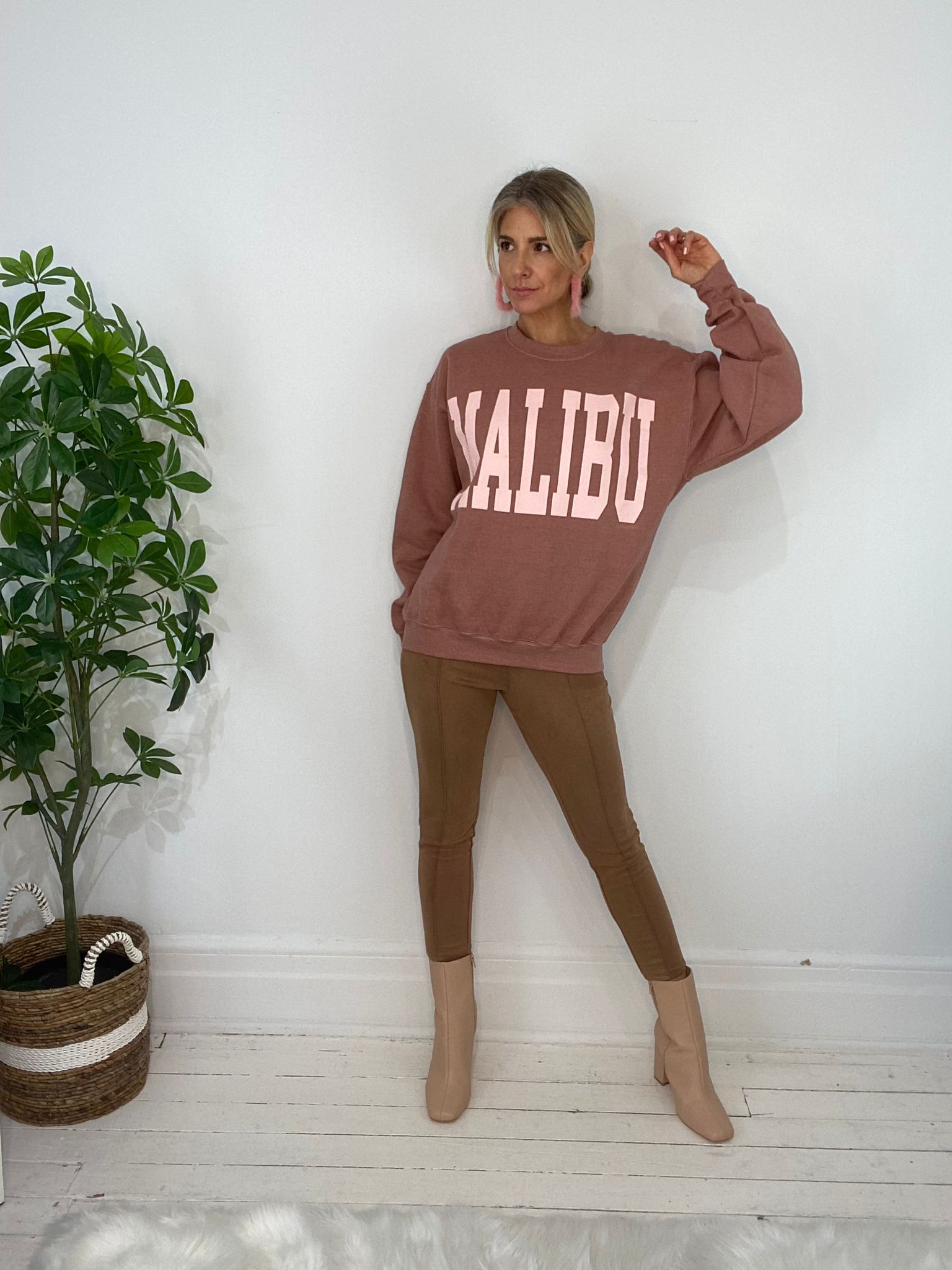 8230235 SWEATER