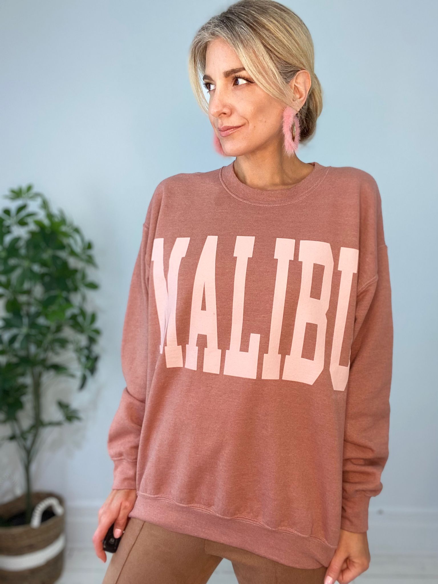 8230235 SWEATER