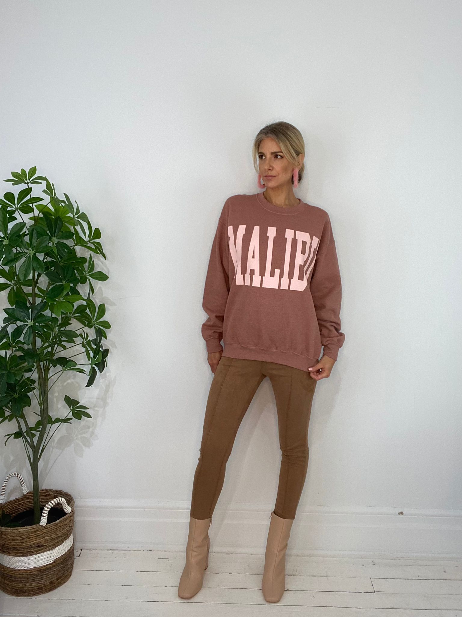 8230235 SWEATER