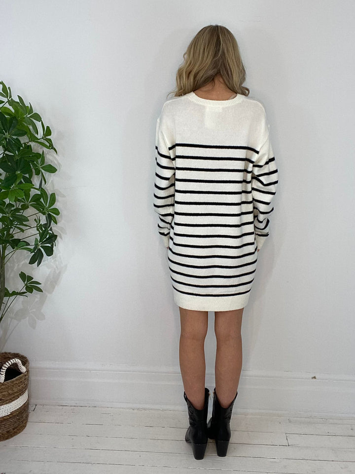 8230061 SWEATER DRESS