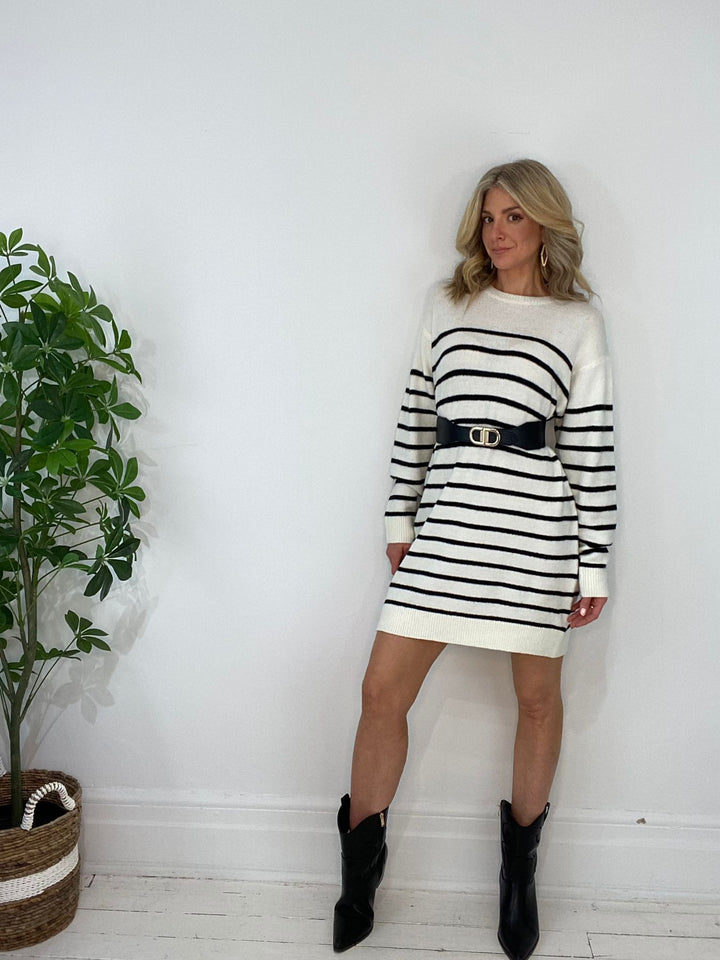 8230061 SWEATER DRESS