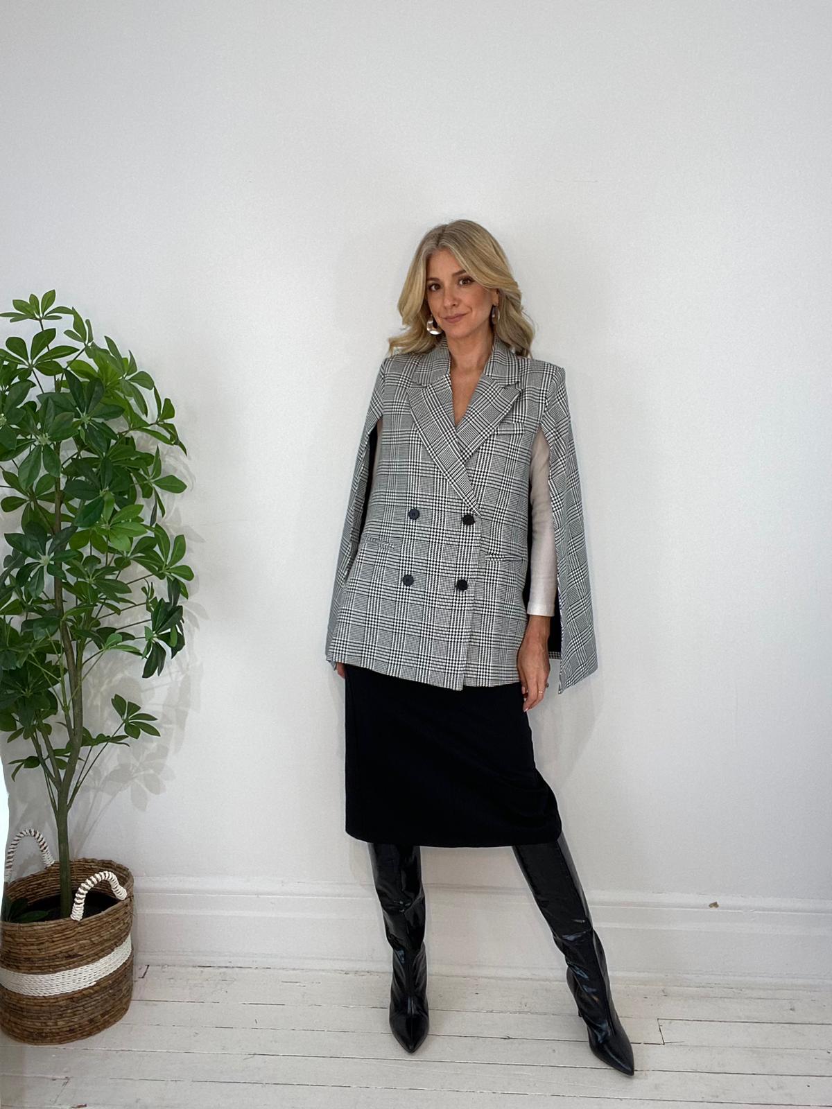 8230153 CAPE BLAZER