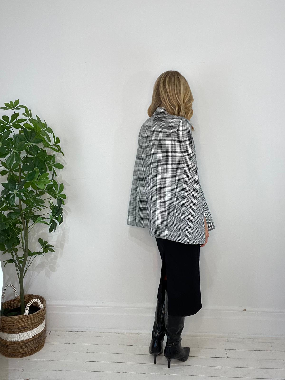 8230153 CAPE BLAZER