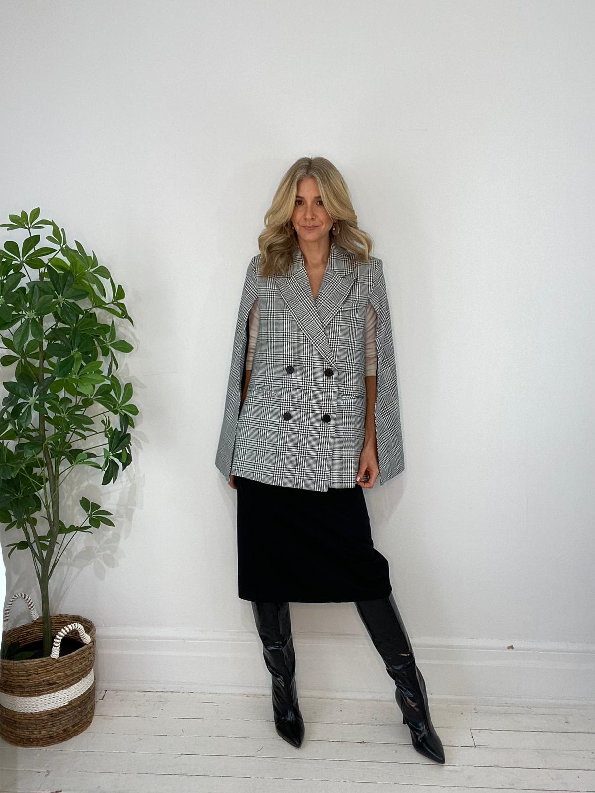 8230153 CAPE BLAZER