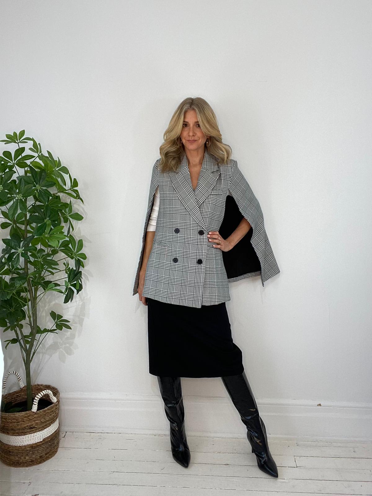 8230153 CAPE BLAZER