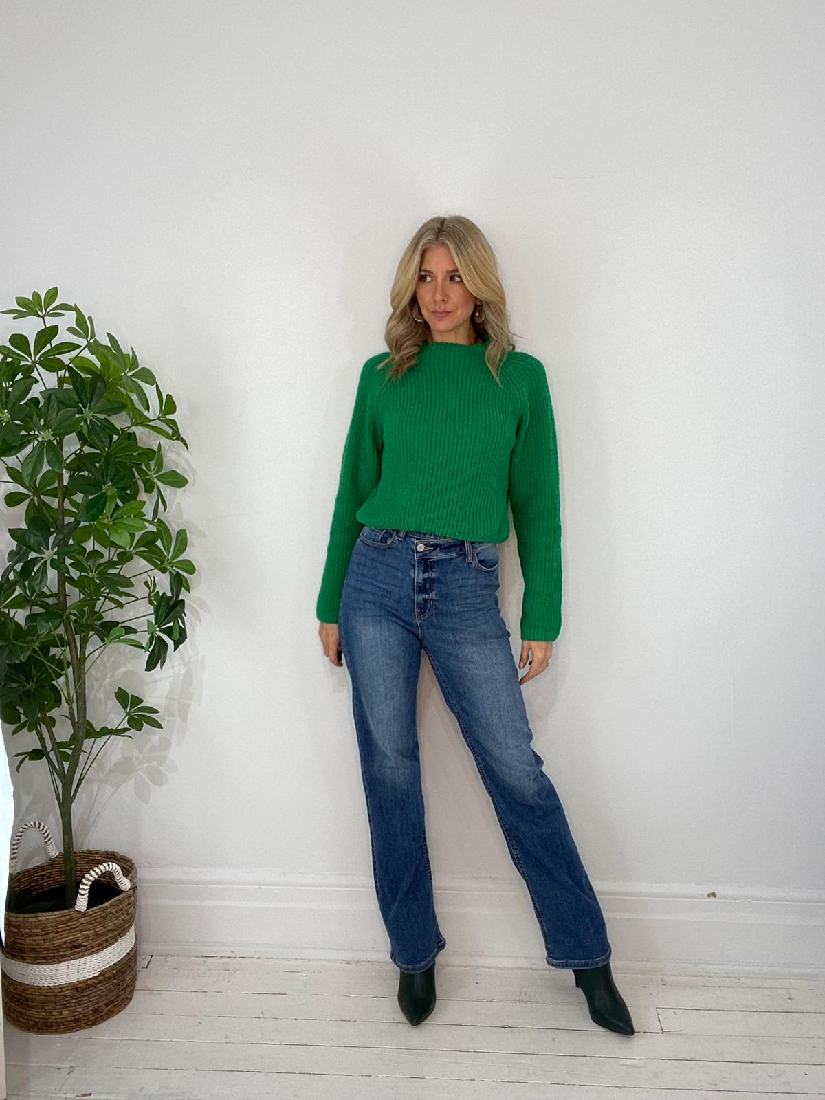 8230113 SWEATER