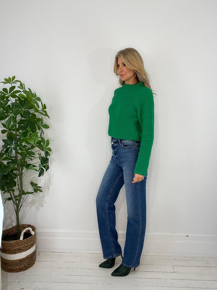 8230113 SWEATER