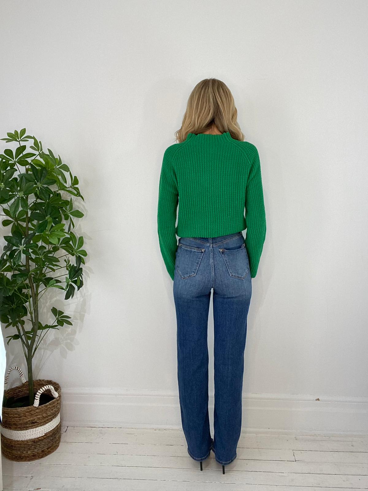 8230113 SWEATER
