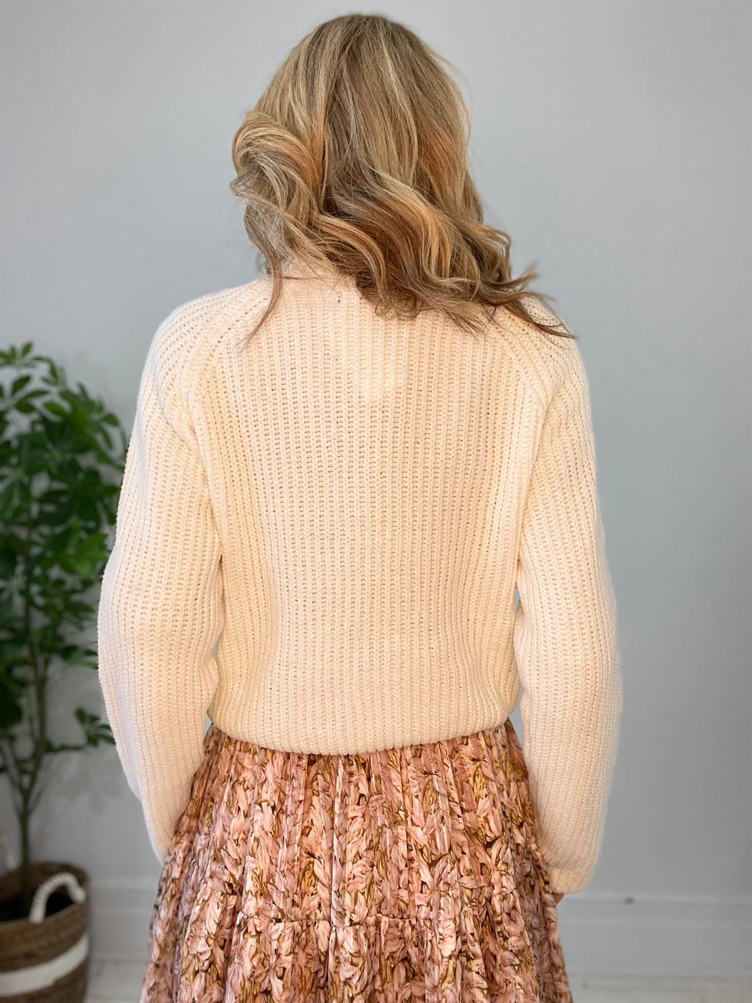 8230114 SWEATER