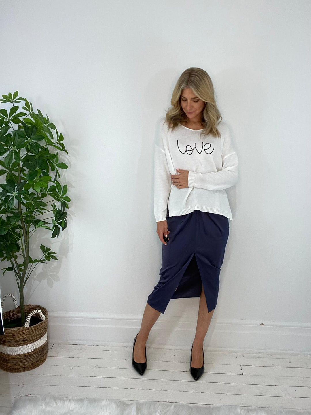 8230138 SWEATER