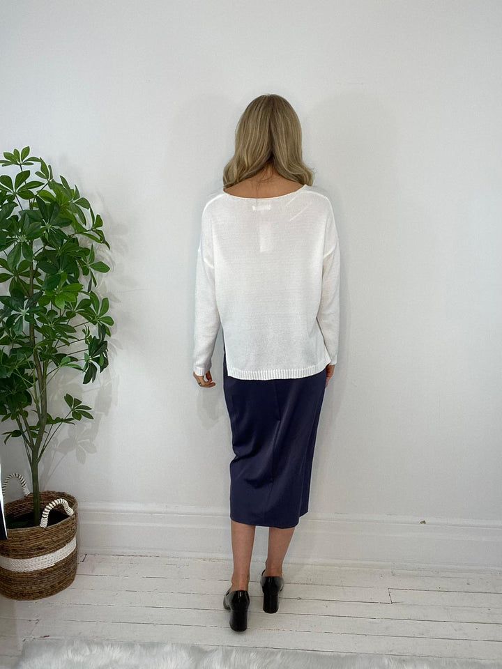 8230138 SWEATER