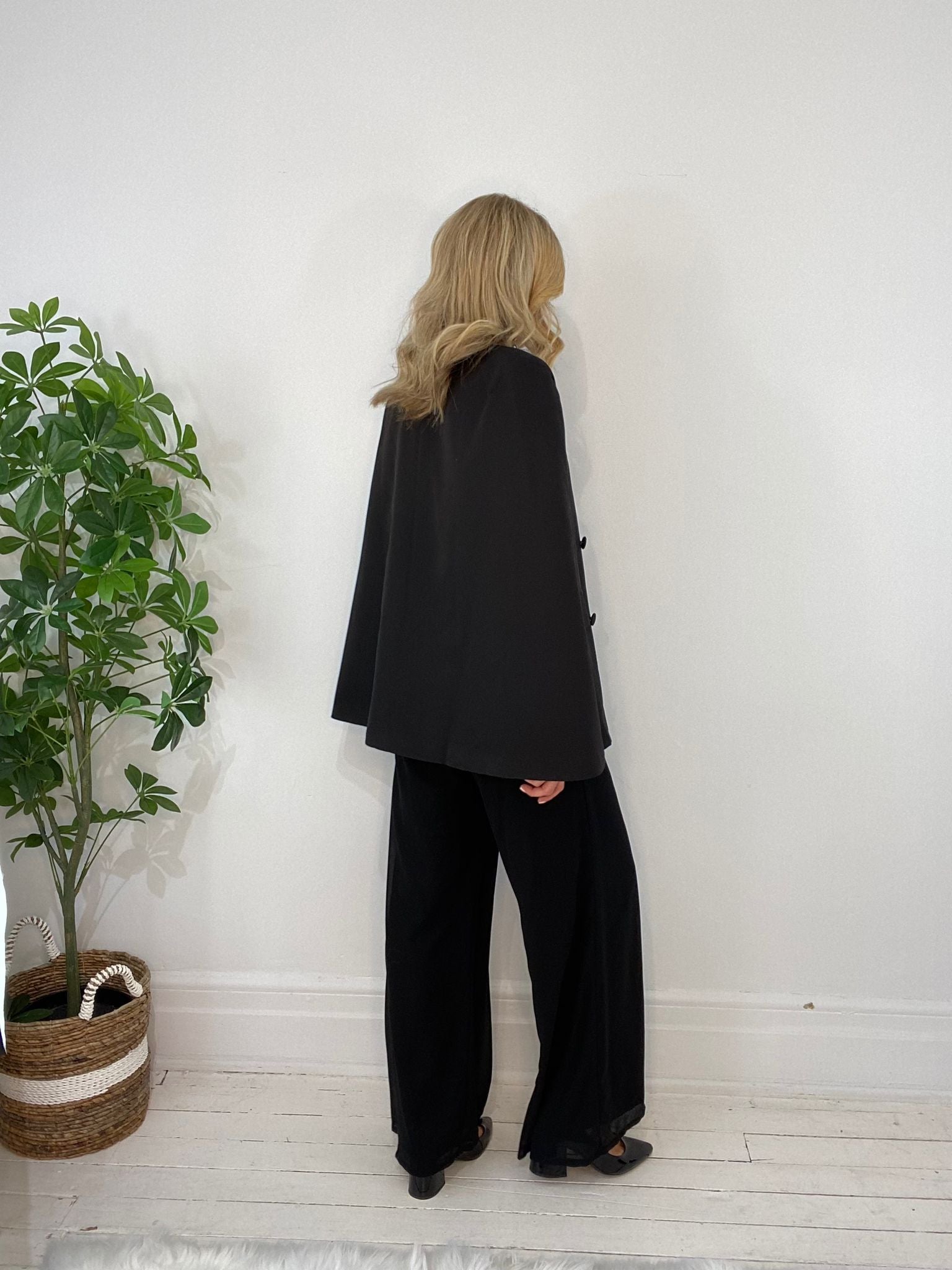 8230150 CAPE BLAZER
