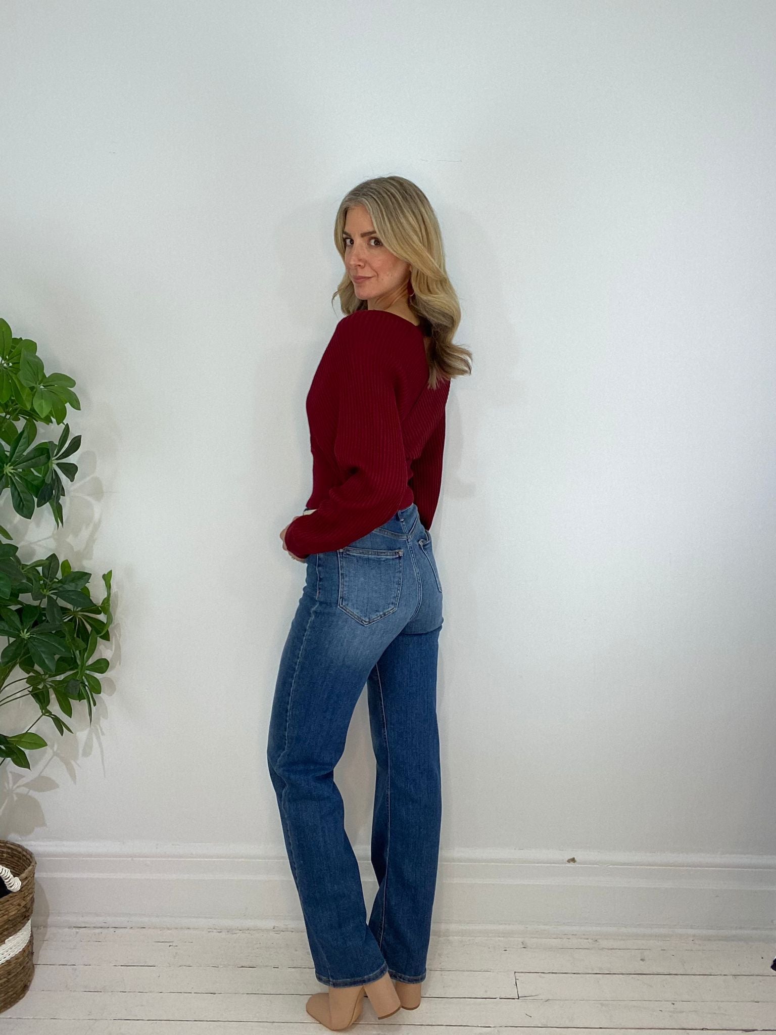 11230122 SWEATER