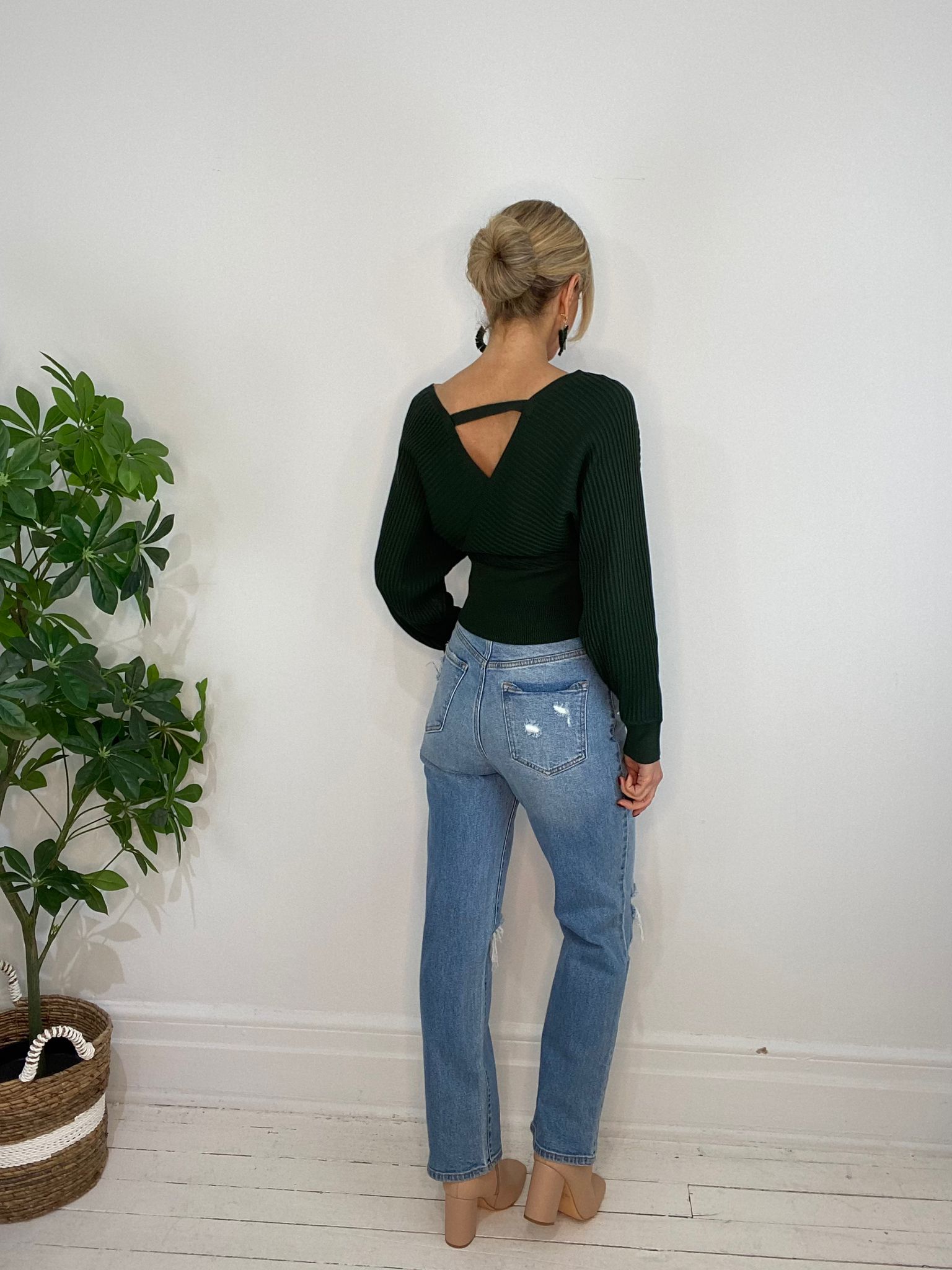 11230123 SWEATER
