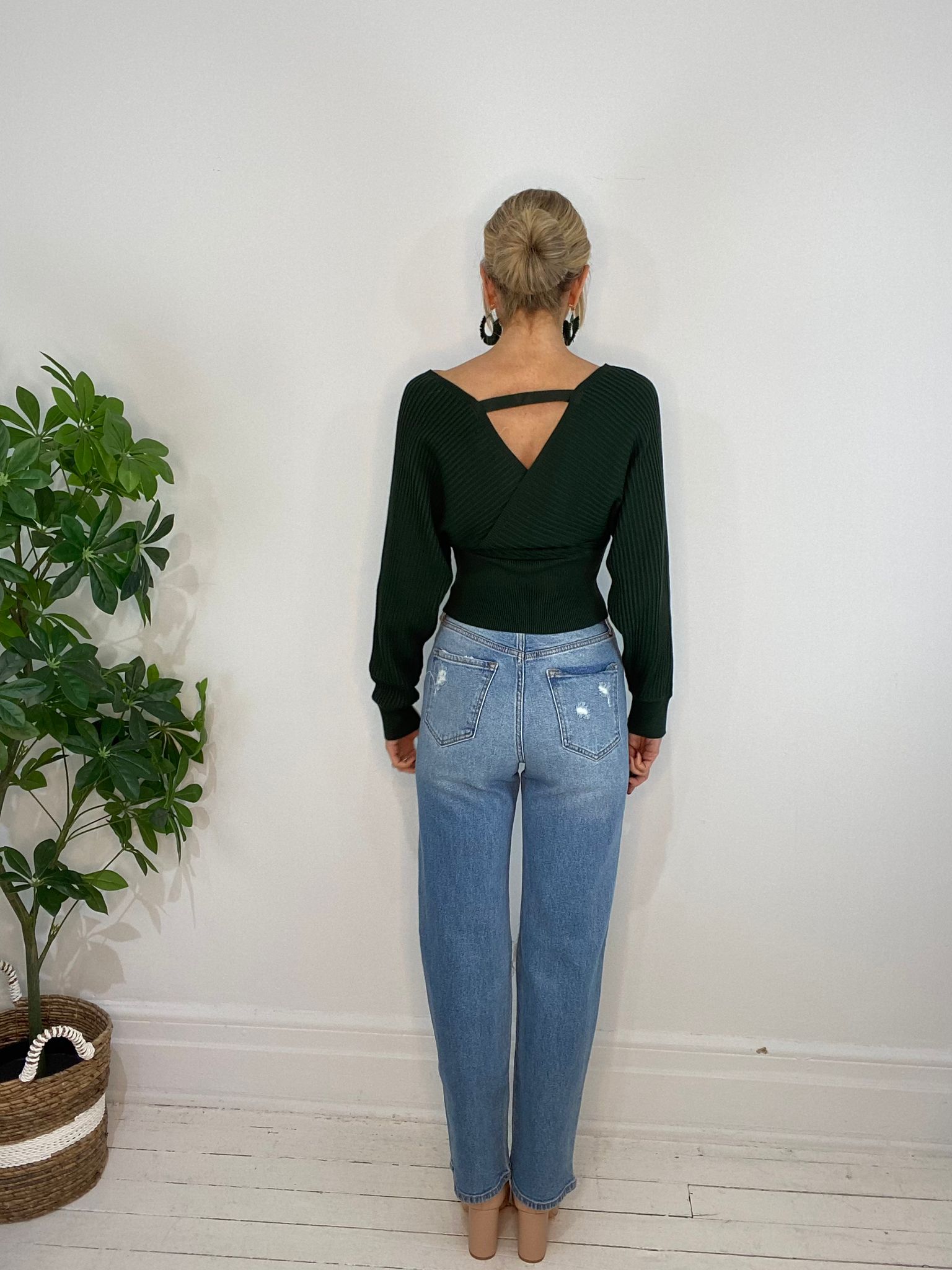 11230123 SWEATER