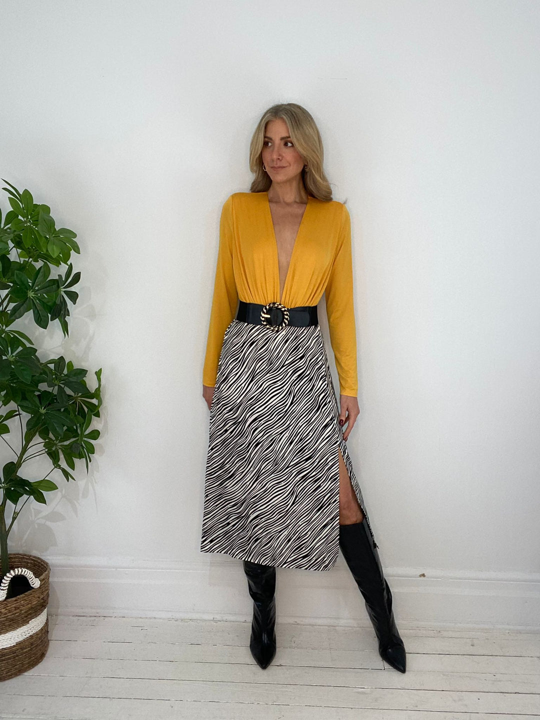 8230186 SKIRT