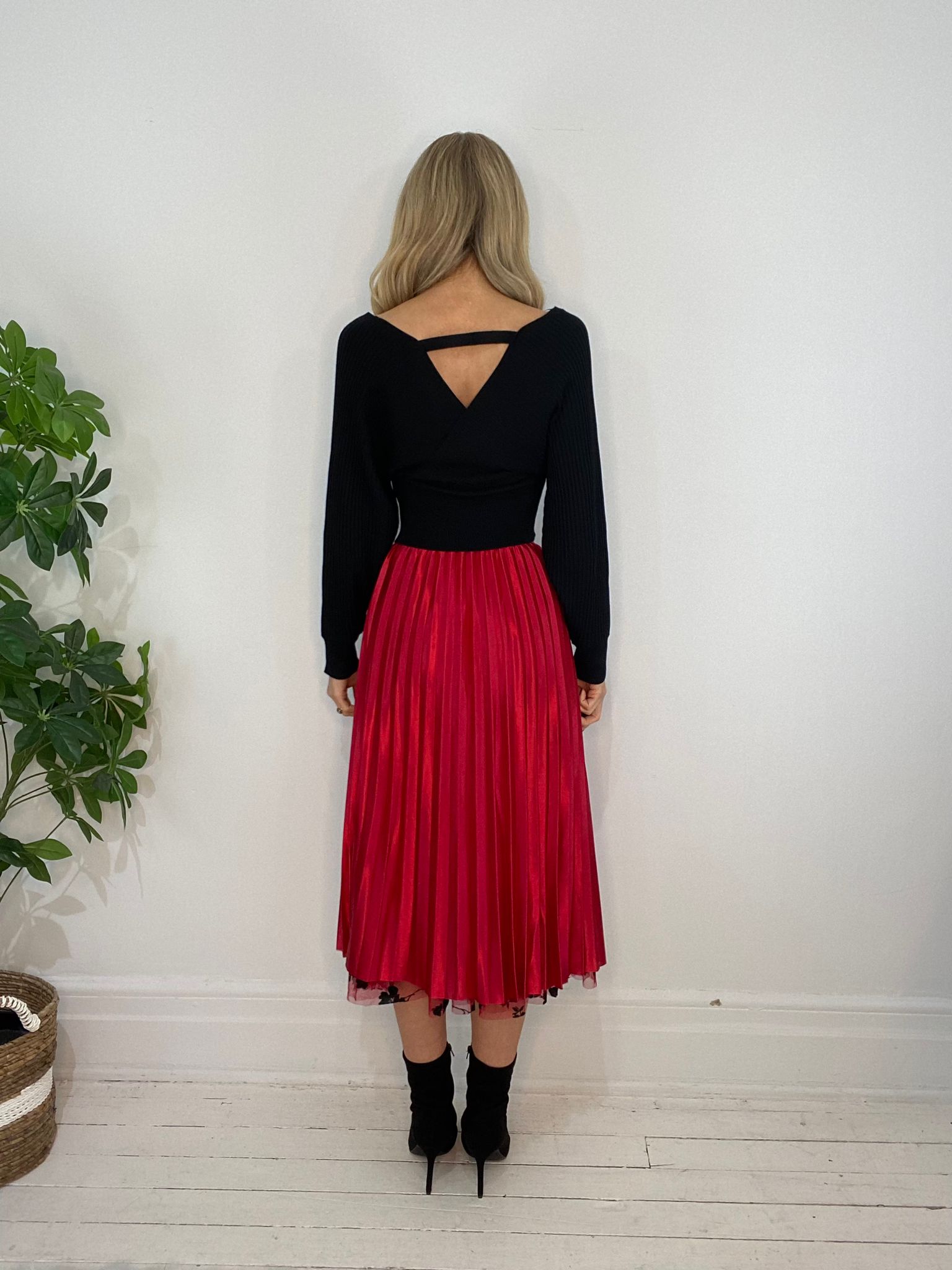 11230120 SWEATER