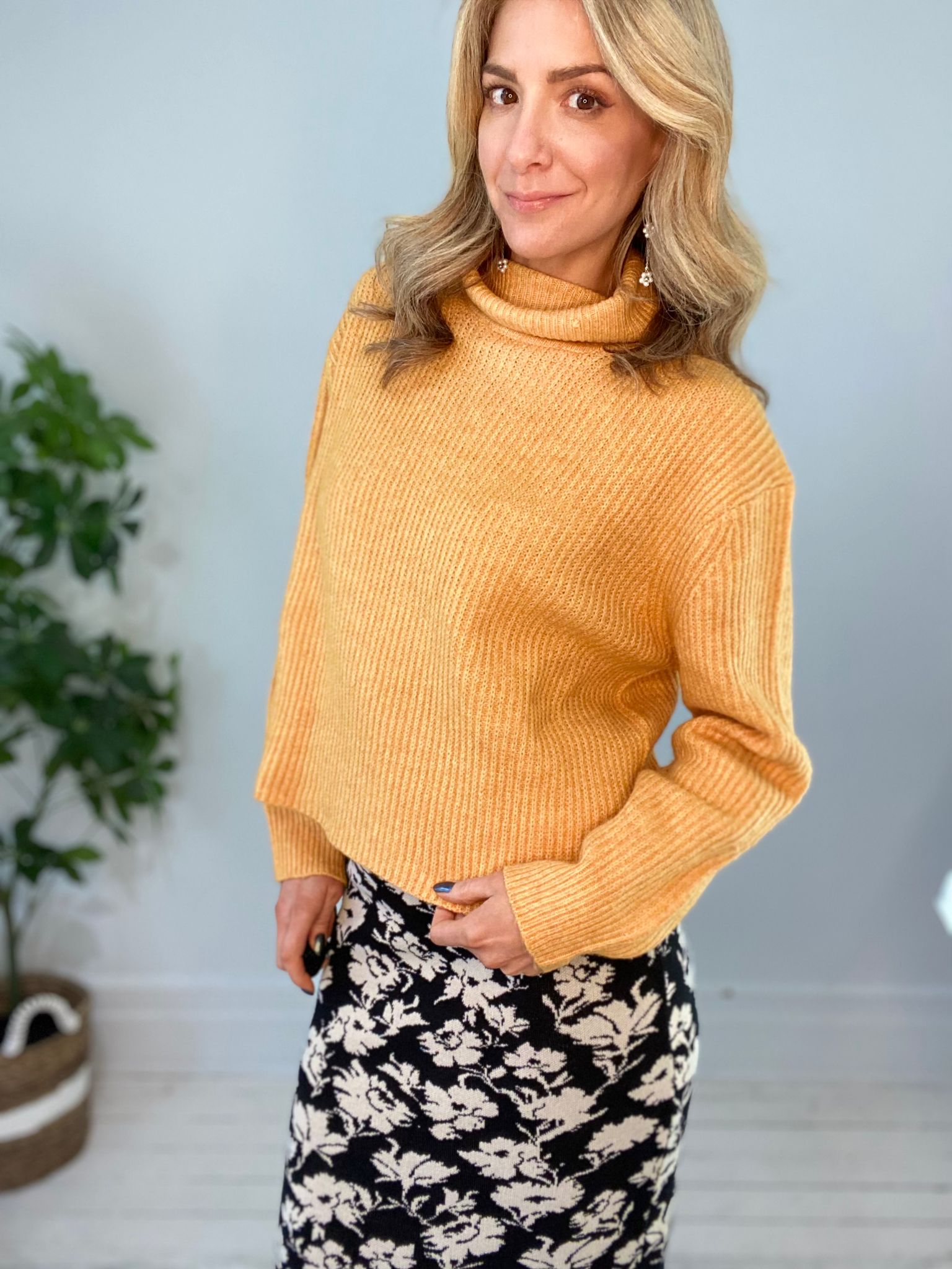 11230127 SWEATER