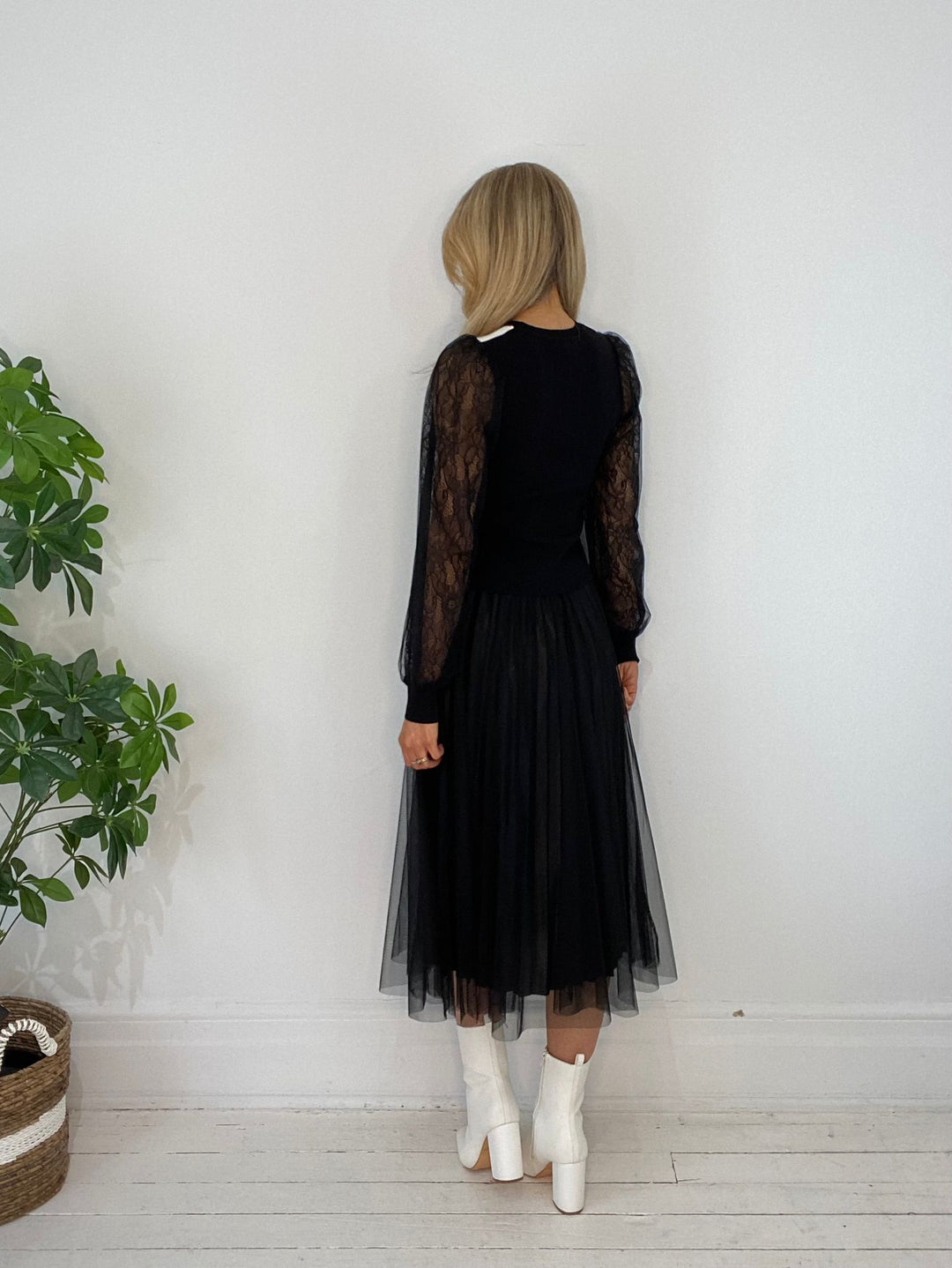 11230099 SWEATER